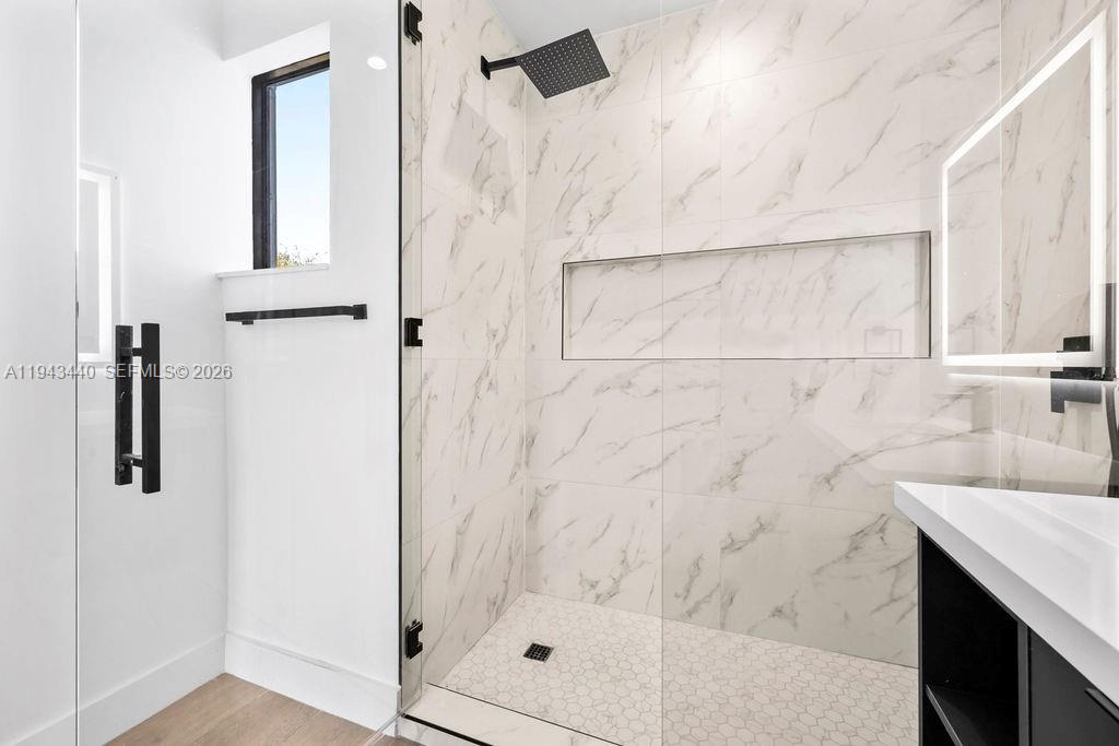 1122 NE 10th Ave Fort Lauderdale, FL 33304