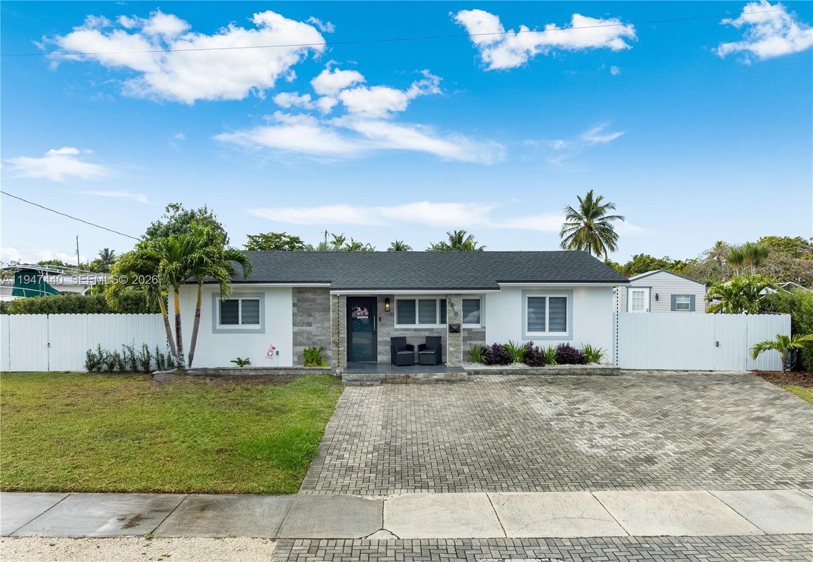 2810 SW 123rd Ct Miami, FL 33175