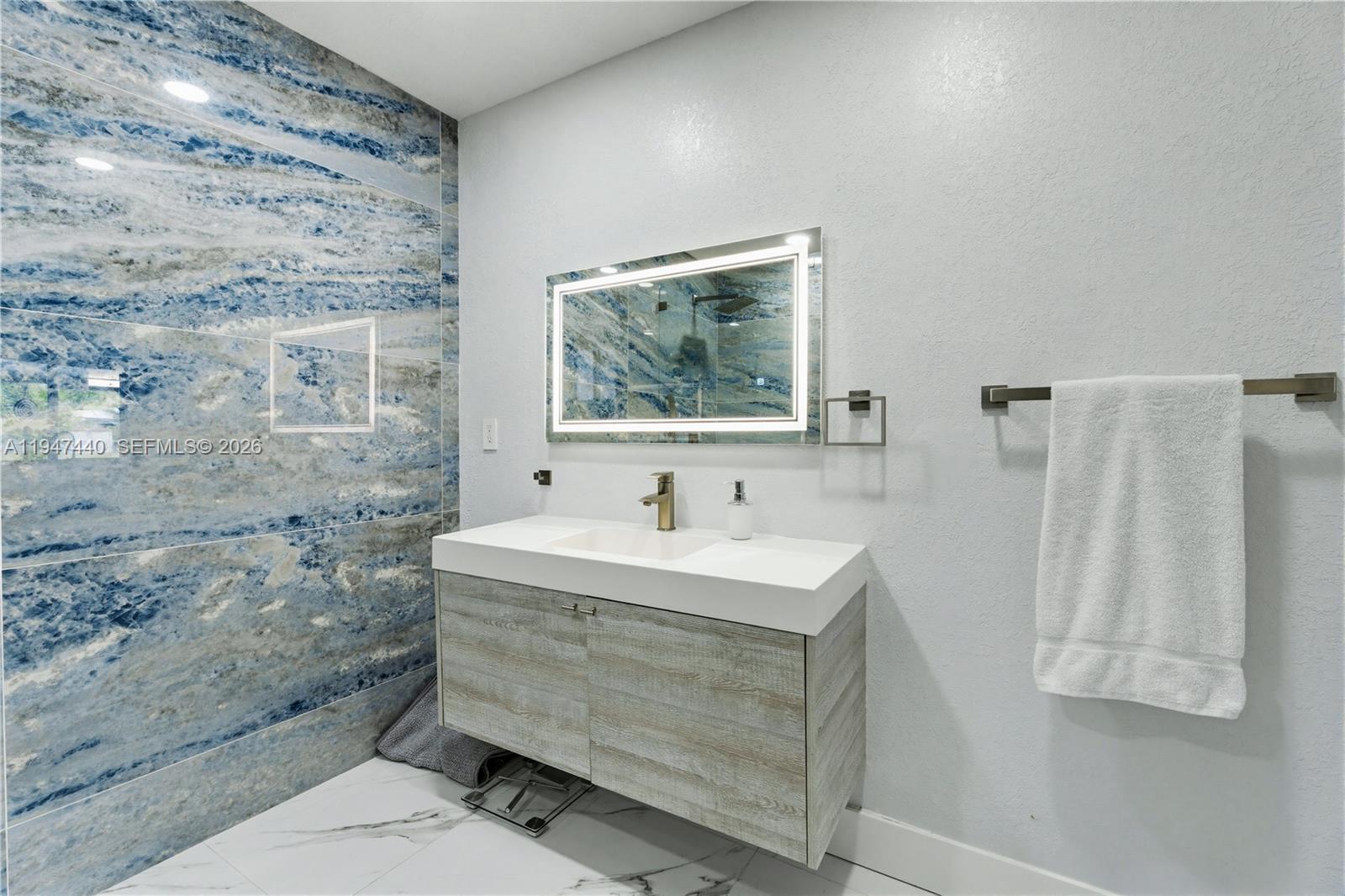 2810 SW 123rd Ct Miami, FL 33175