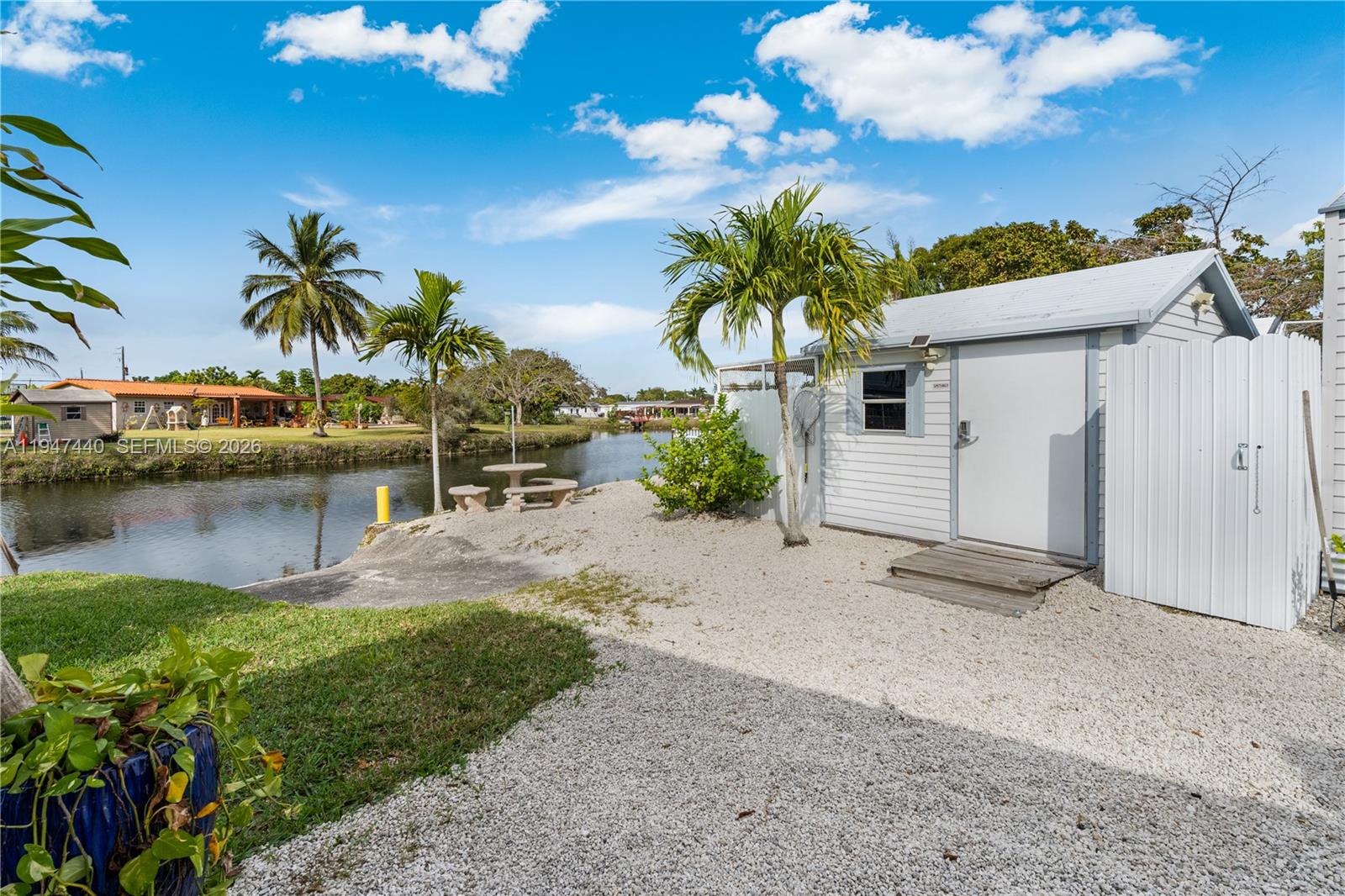 2810 SW 123rd Ct Miami, FL 33175