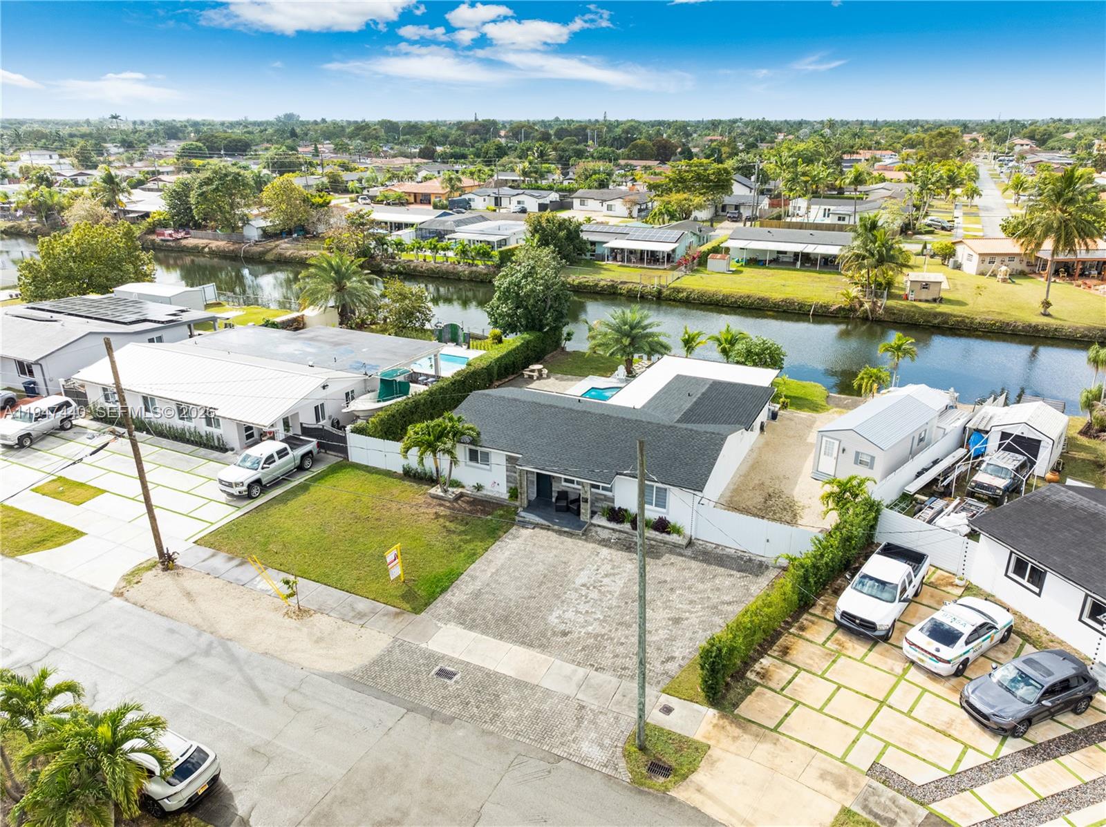 2810 SW 123rd Ct Miami, FL 33175