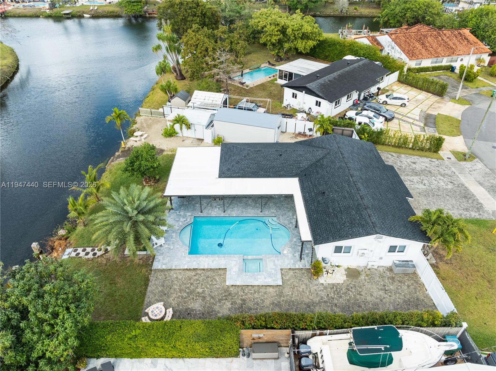 2810 SW 123rd Ct Miami, FL 33175