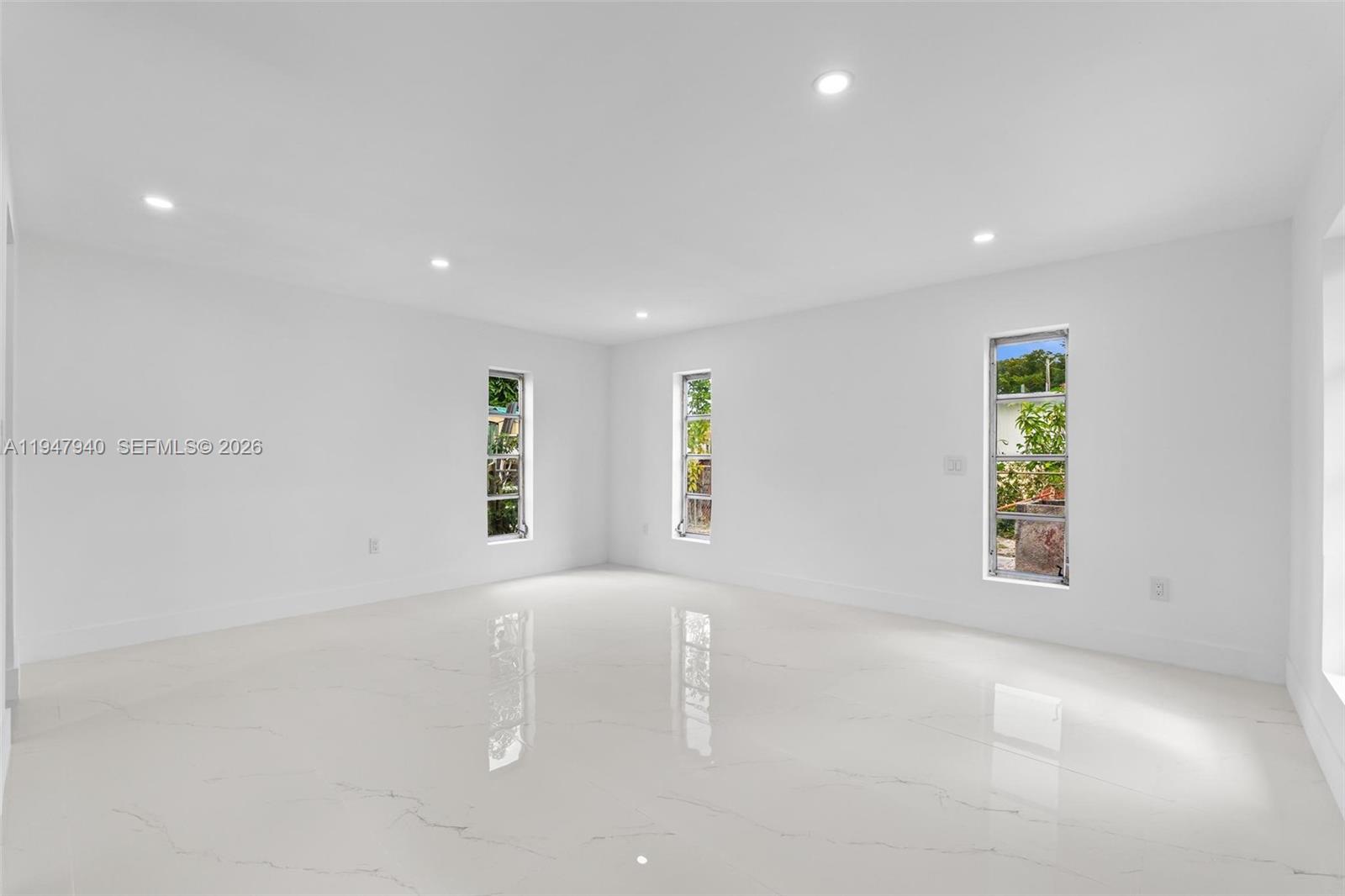 2701 Nassau Dr Miramar, FL 33023