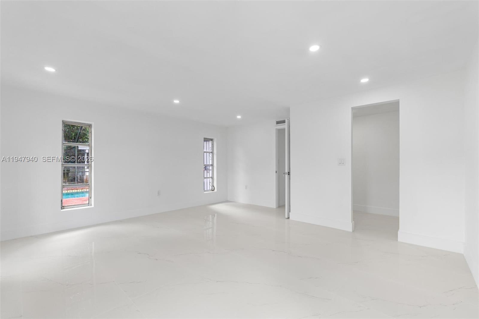 2701 Nassau Dr Miramar, FL 33023