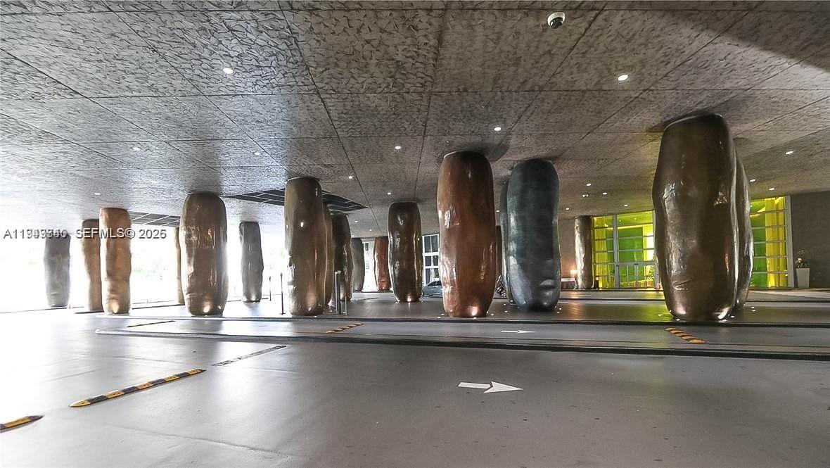 image Icon Brickell23