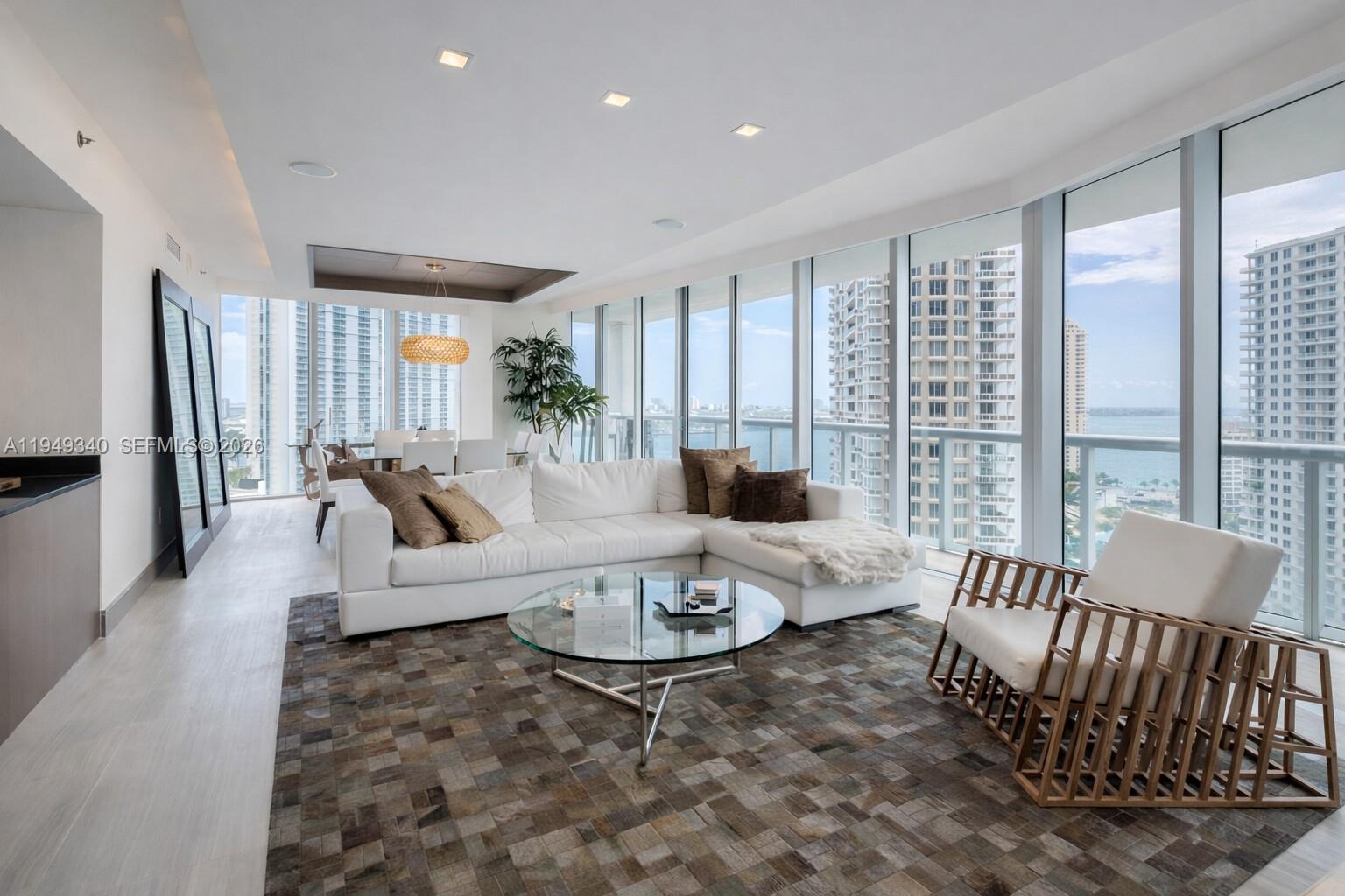 image Icon Brickell6