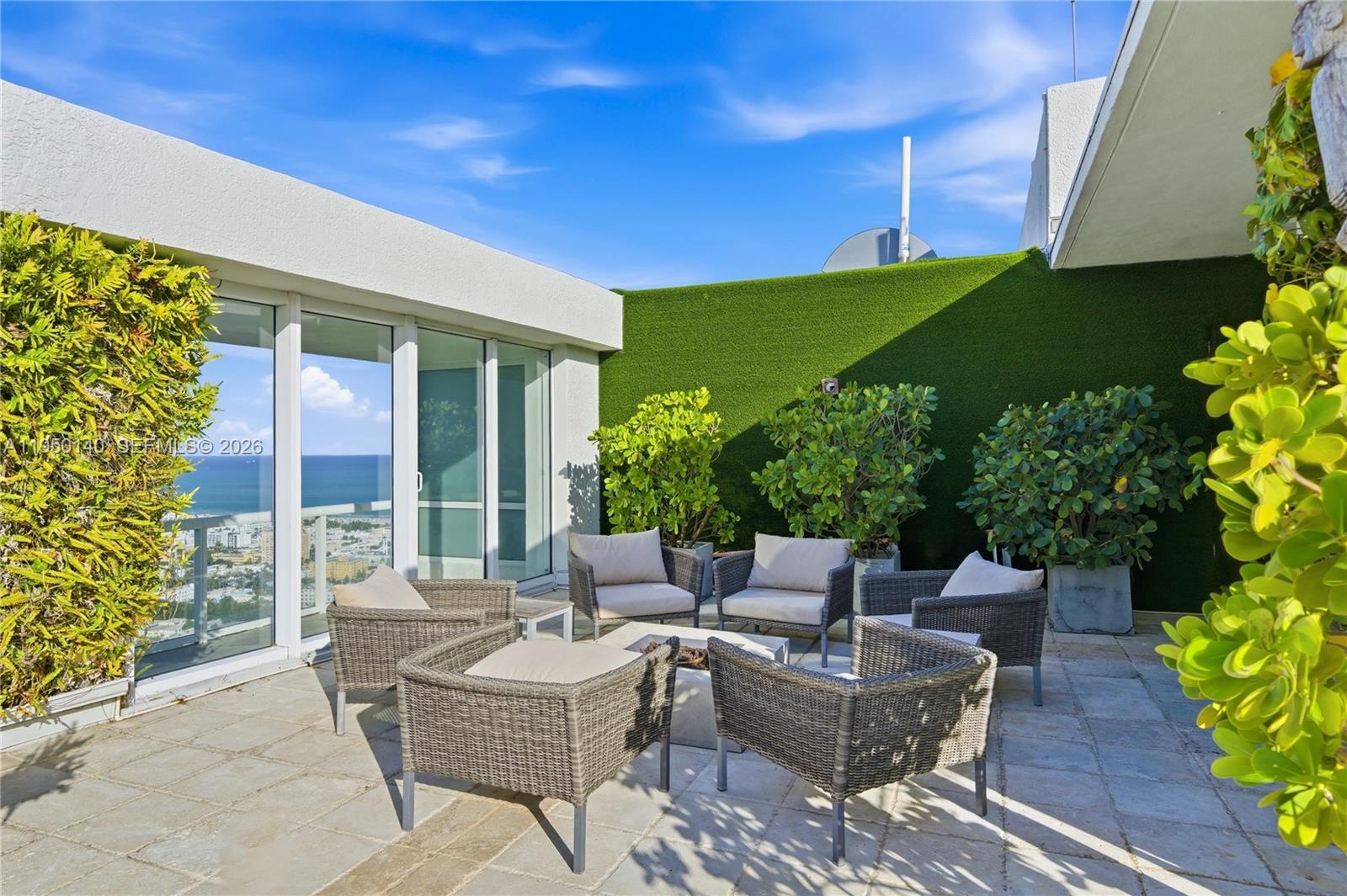 450 Alton Rd #PH1 Miami Beach, FL 33139