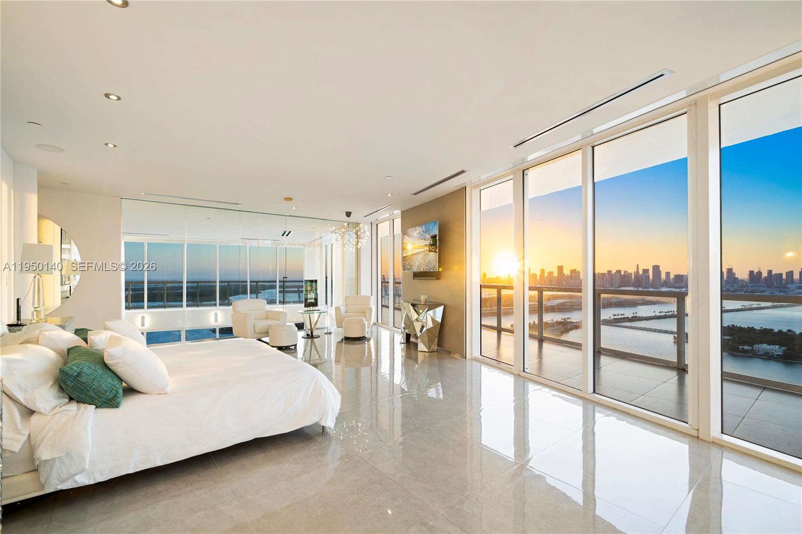 450 Alton Rd #PH1 Miami Beach, FL 33139