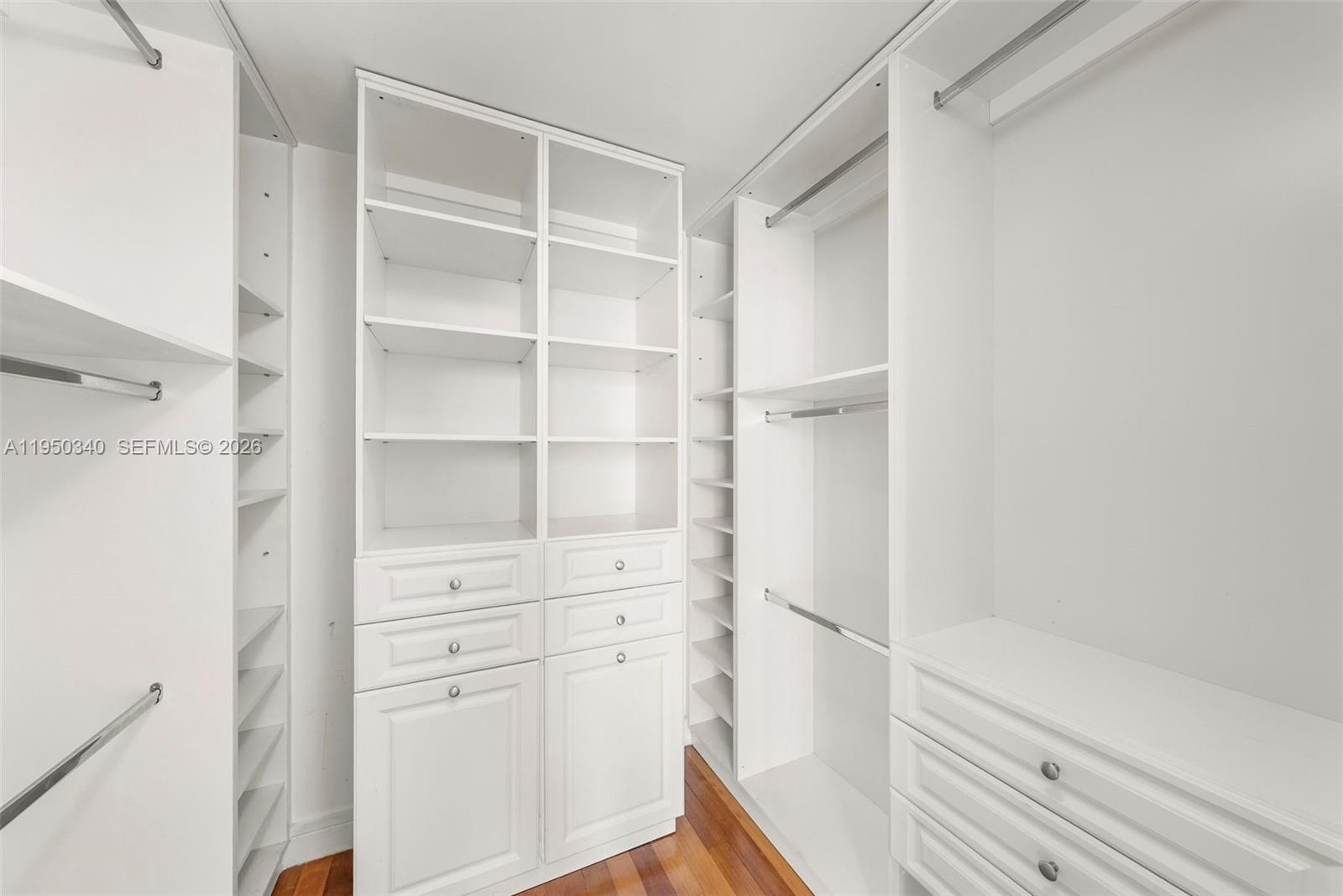 image 500 Brickell East9