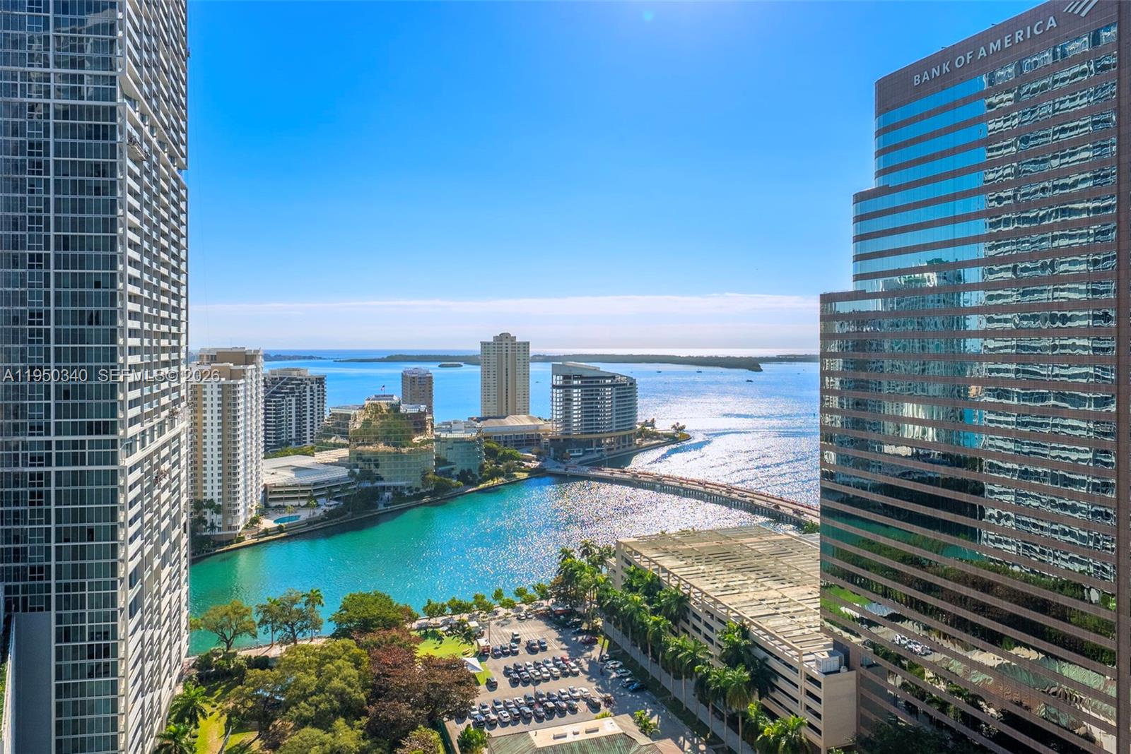 image 500 Brickell East25