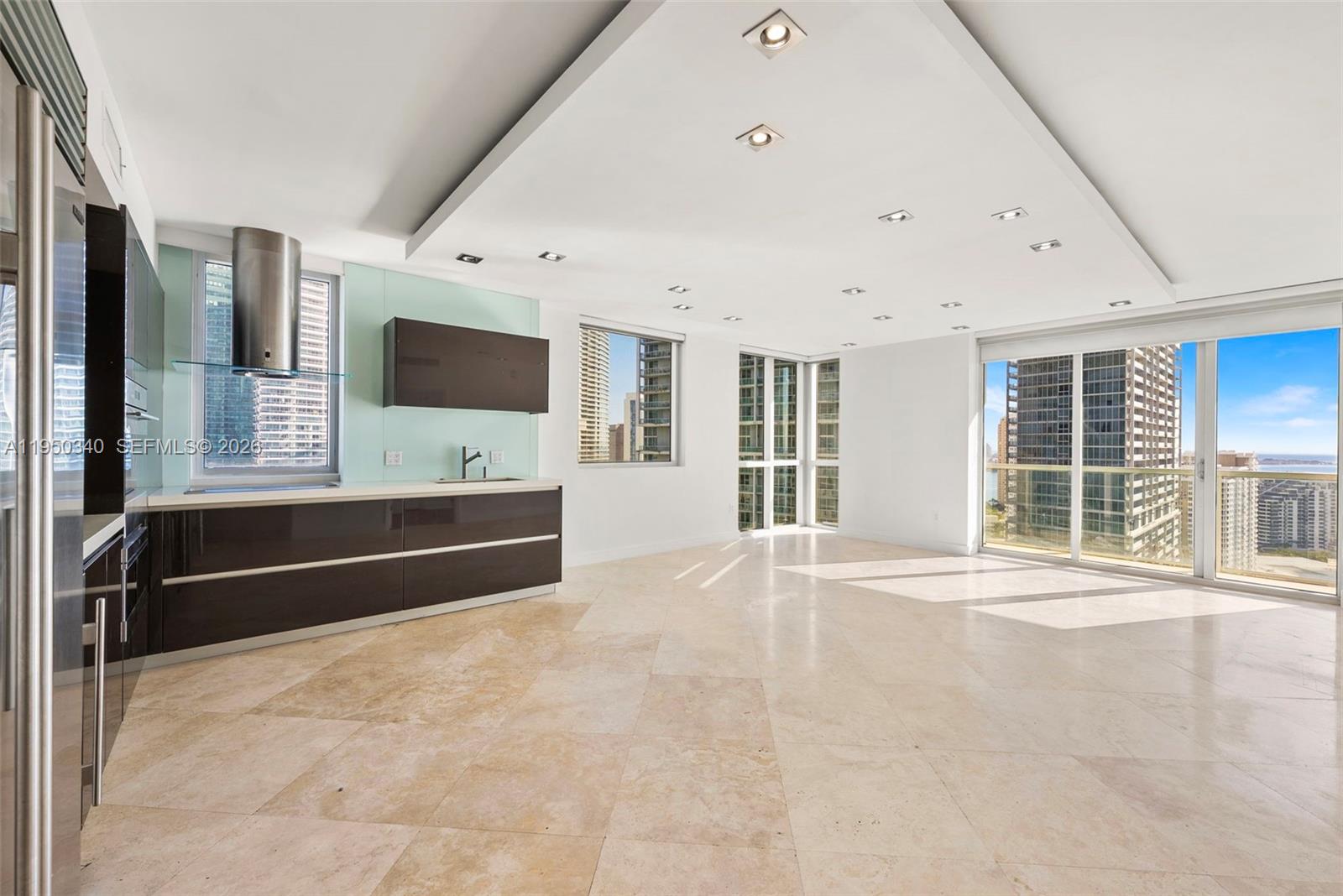 image 500 Brickell East5