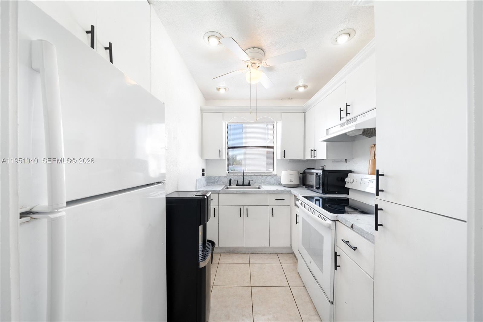 13500 NE 3rd Ct #325 North Miami, FL 33161