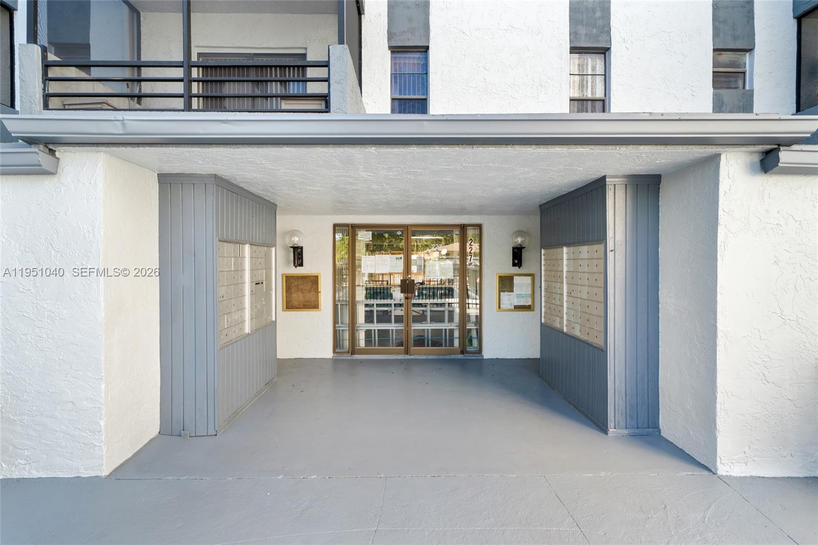 13500 NE 3rd Ct #325 North Miami, FL 33161