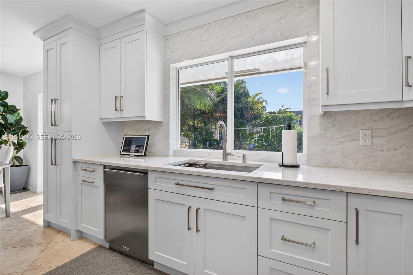 2910 NE 52nd St Fort Lauderdale, FL 33308