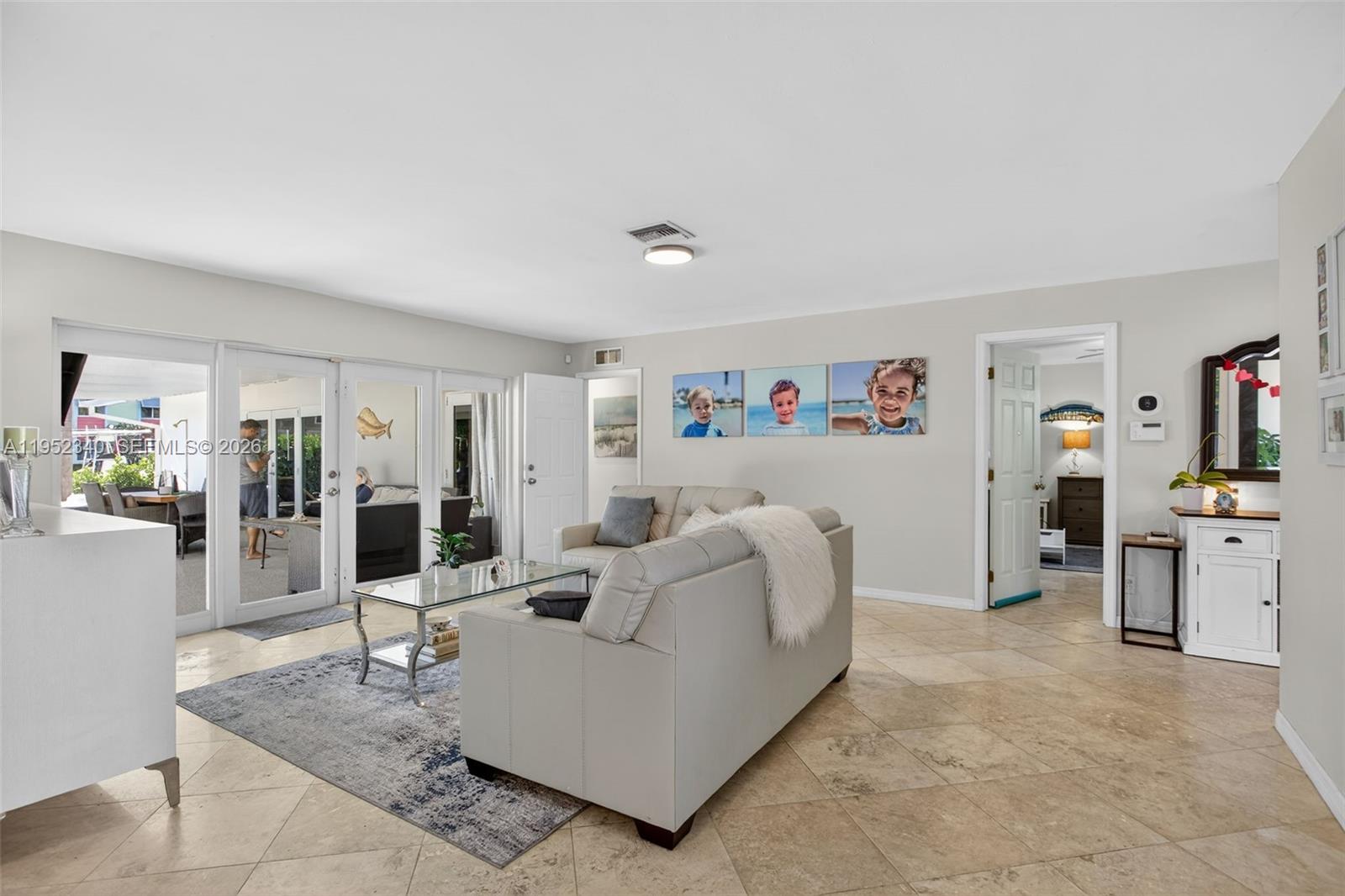 2910 NE 52nd St Fort Lauderdale, FL 33308