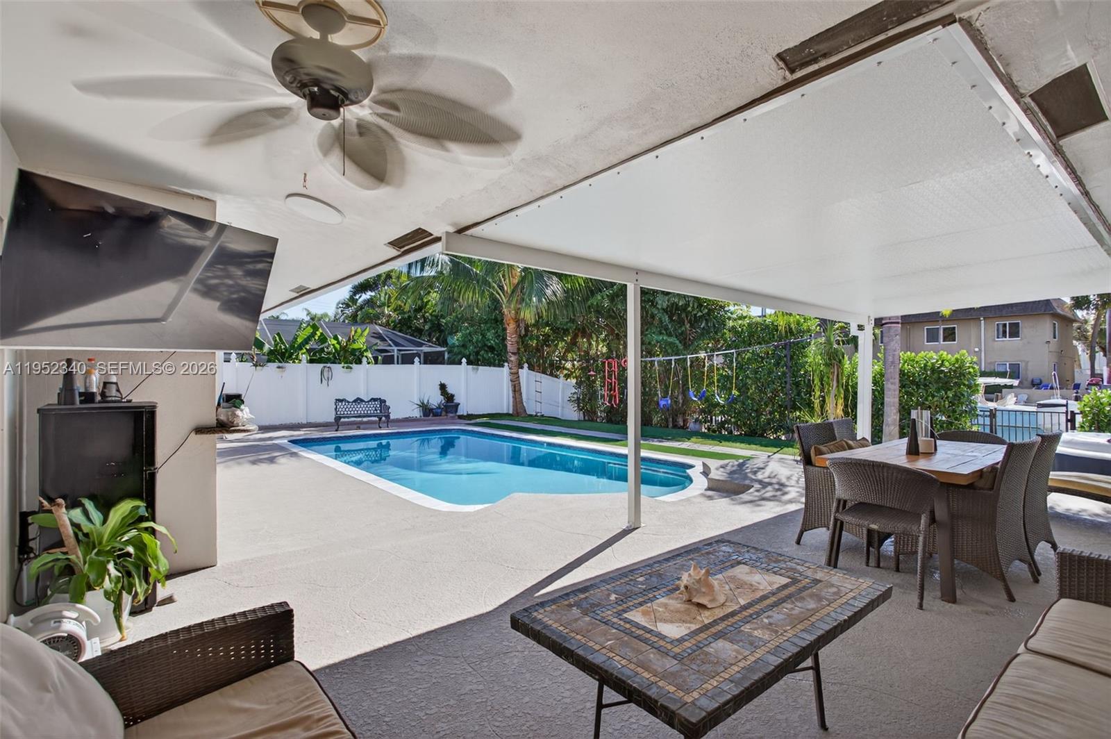 2910 NE 52nd St Fort Lauderdale, FL 33308