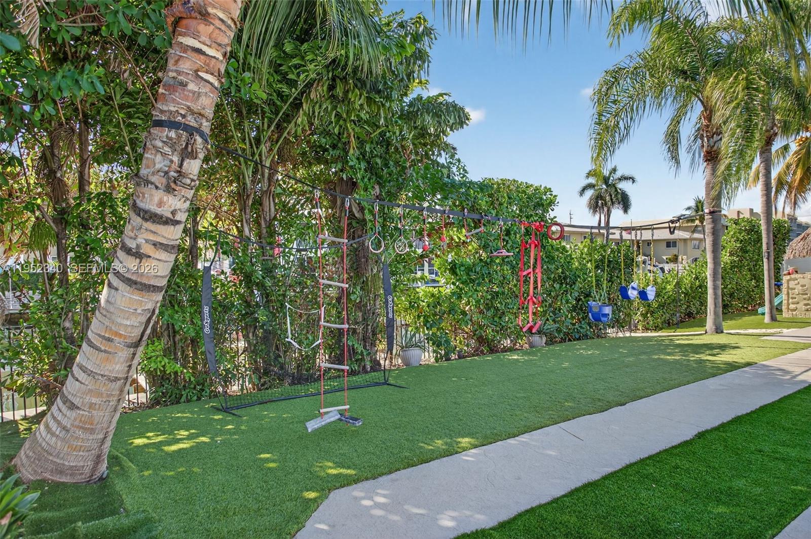 2910 NE 52nd St Fort Lauderdale, FL 33308