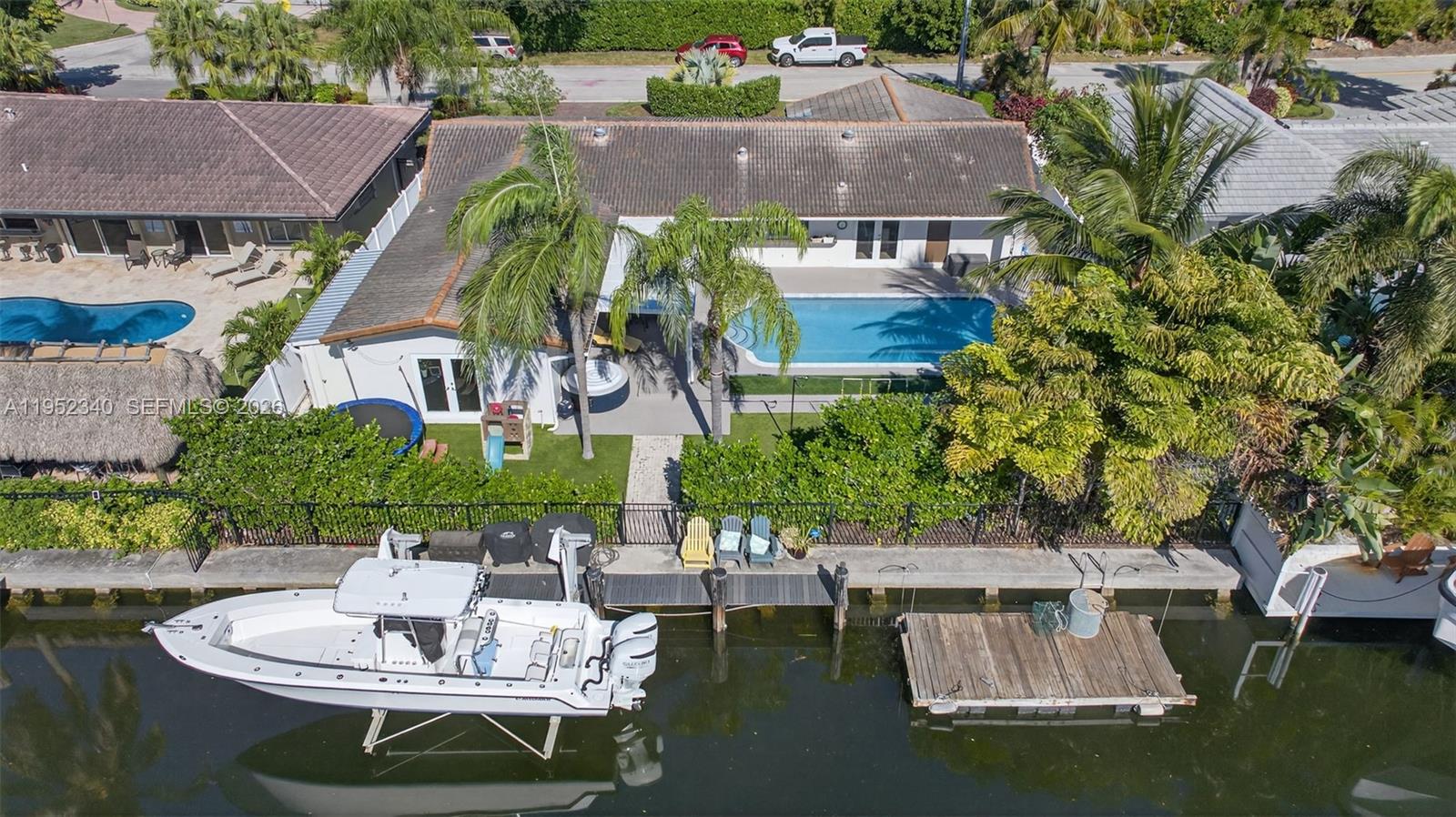 2910 NE 52nd St Fort Lauderdale, FL 33308