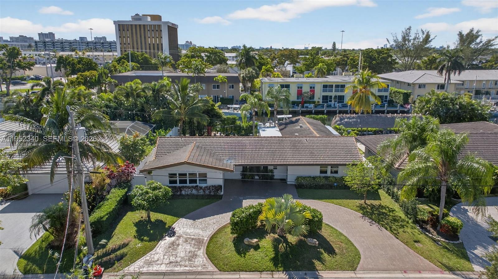 2910 NE 52nd St Fort Lauderdale, FL 33308