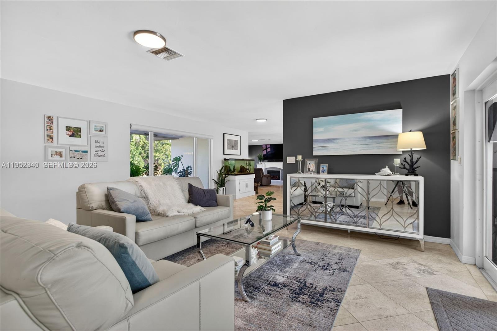 2910 NE 52nd St Fort Lauderdale, FL 33308