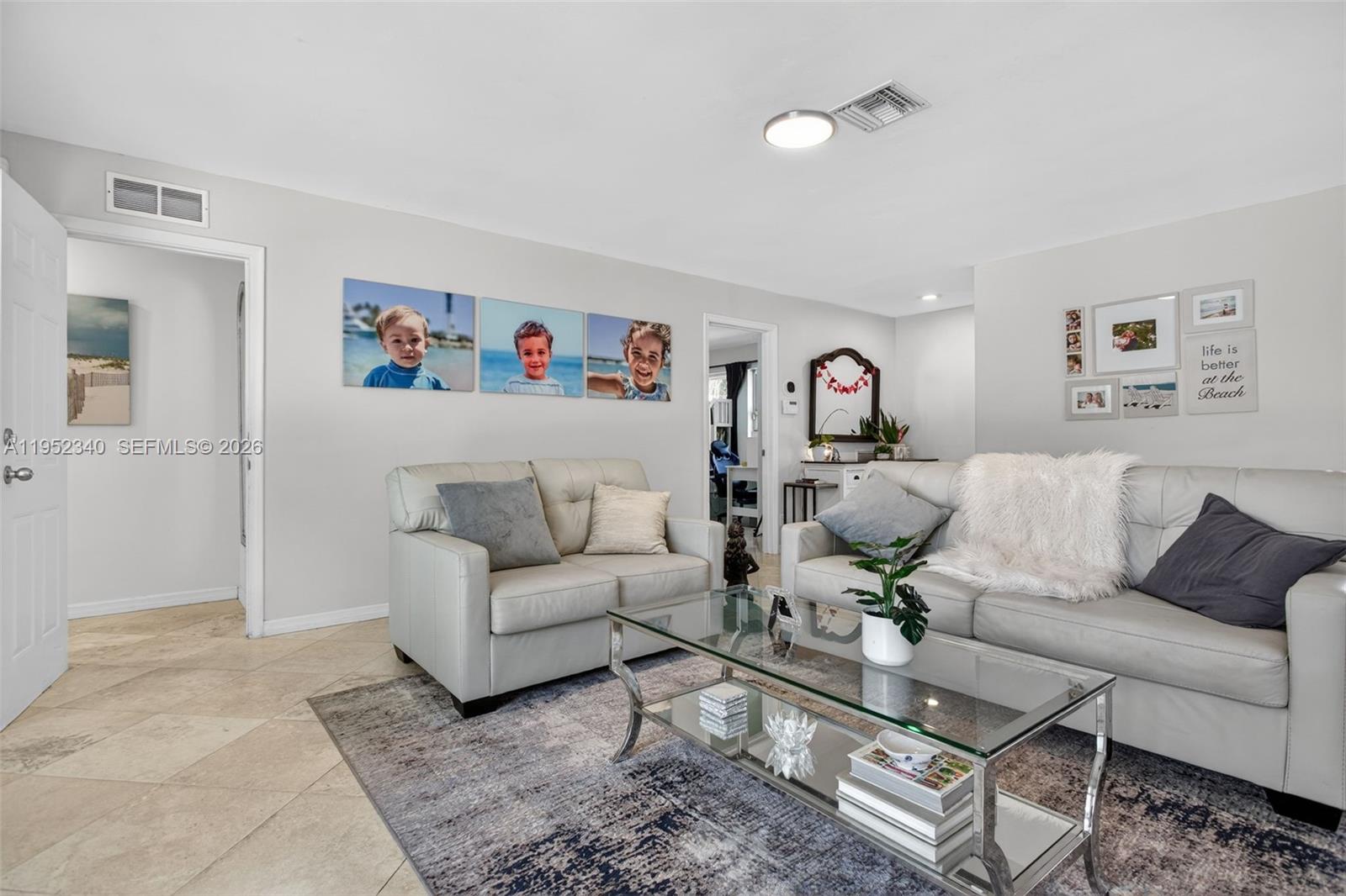 2910 NE 52nd St Fort Lauderdale, FL 33308