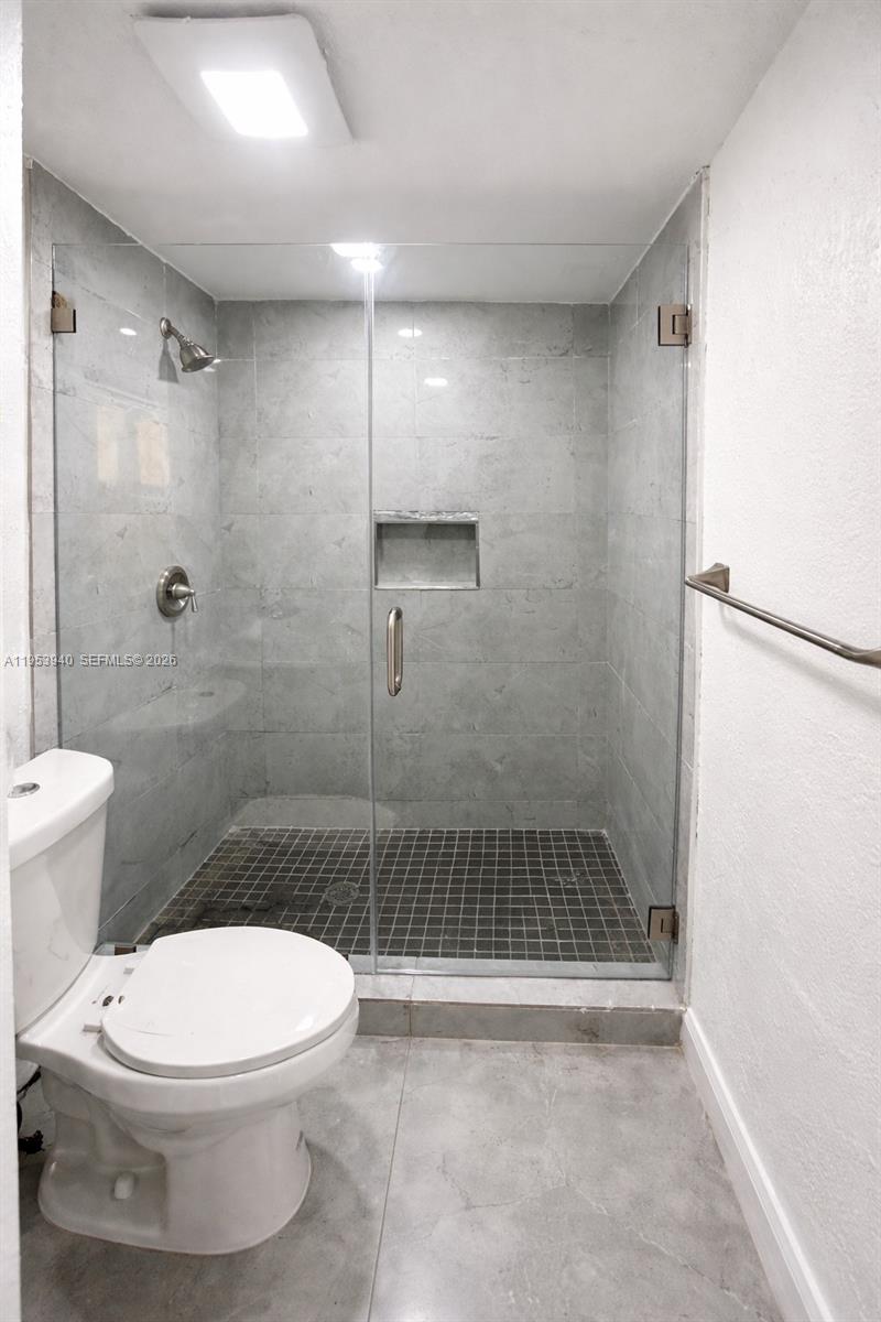 1755 NW 69th St Miami, FL 33147