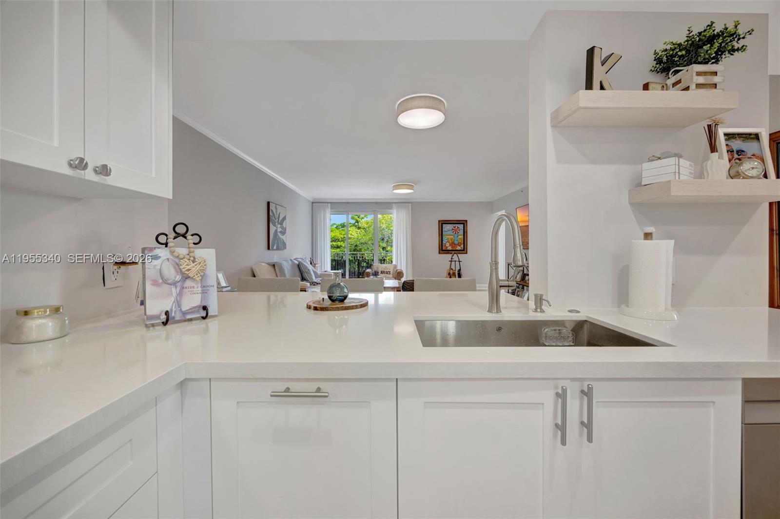 7588 SW 102nd St #203 Pinecrest, FL 33156