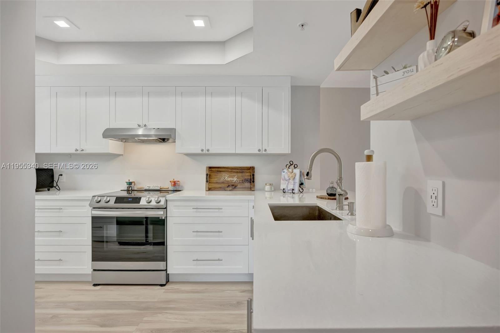 7588 SW 102nd St #203 Pinecrest, FL 33156