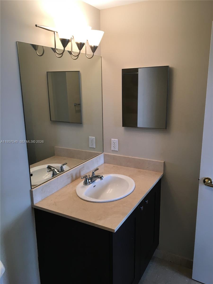 4100 Salzedo St #808 Coral Gables, FL 33146