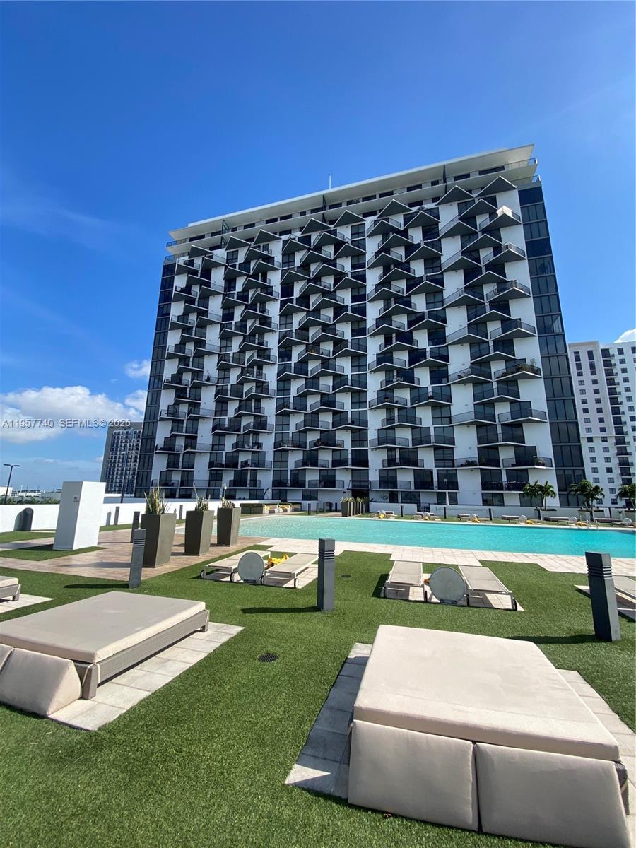 5252 NW 85th Ave #910