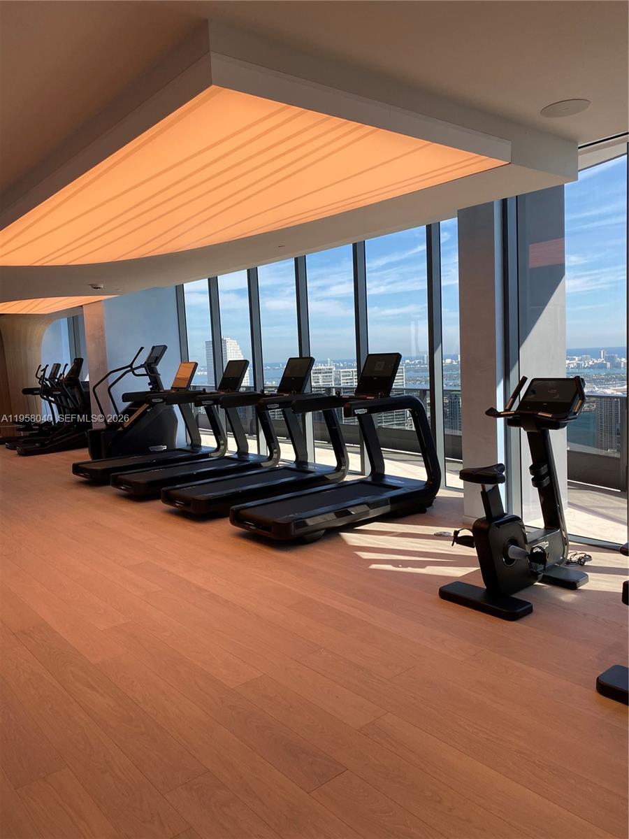 image Brickell Flatiron14