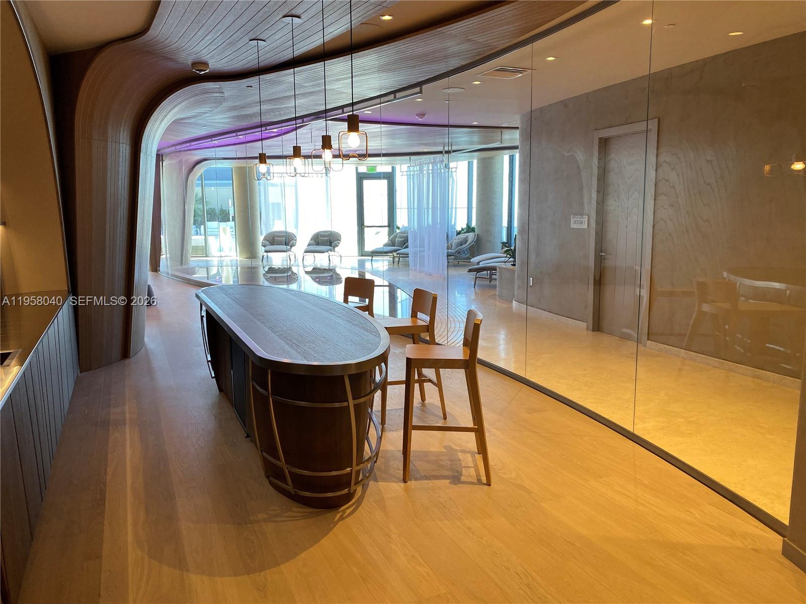 image Brickell Flatiron19