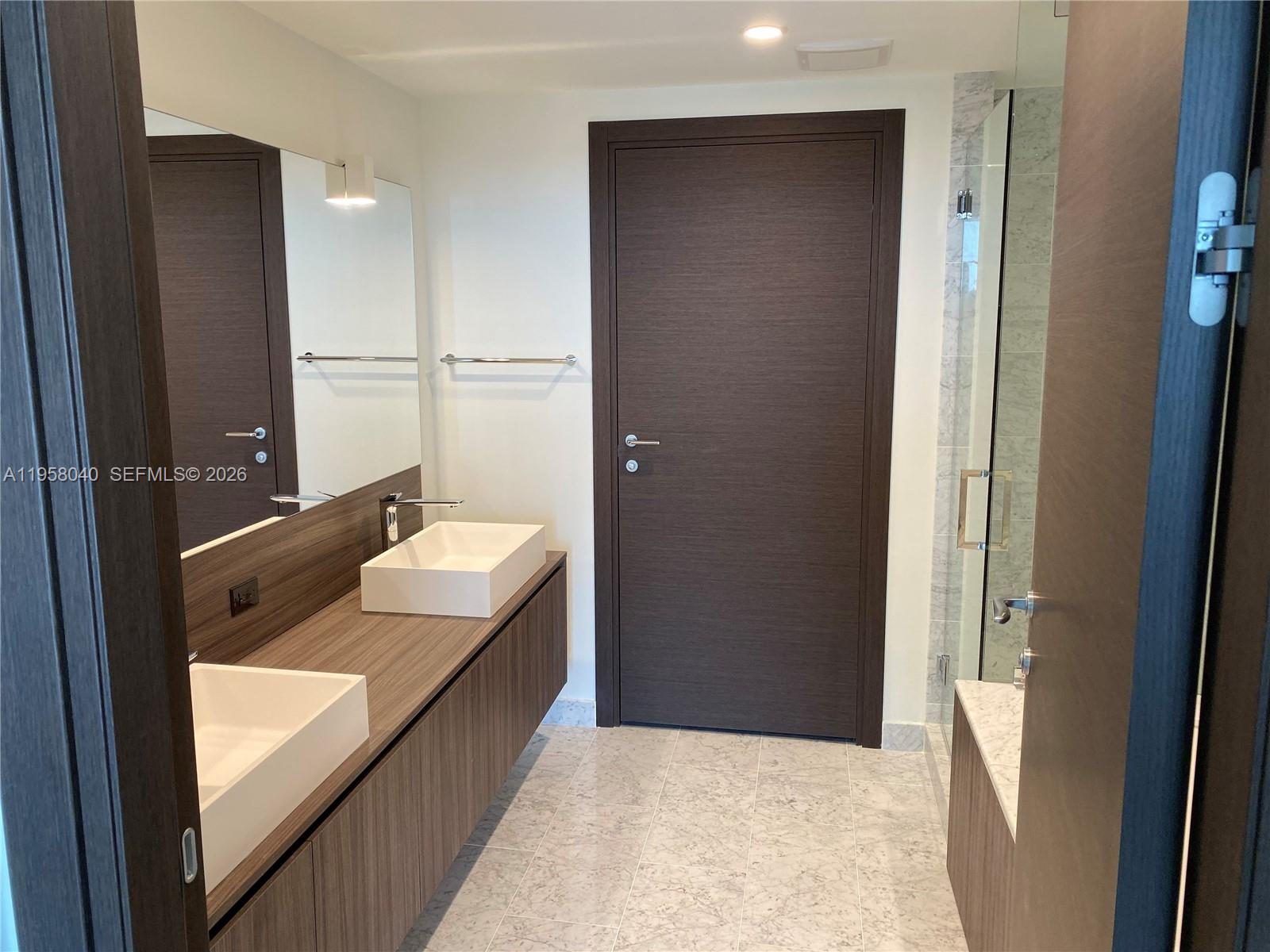 image Brickell Flatiron7