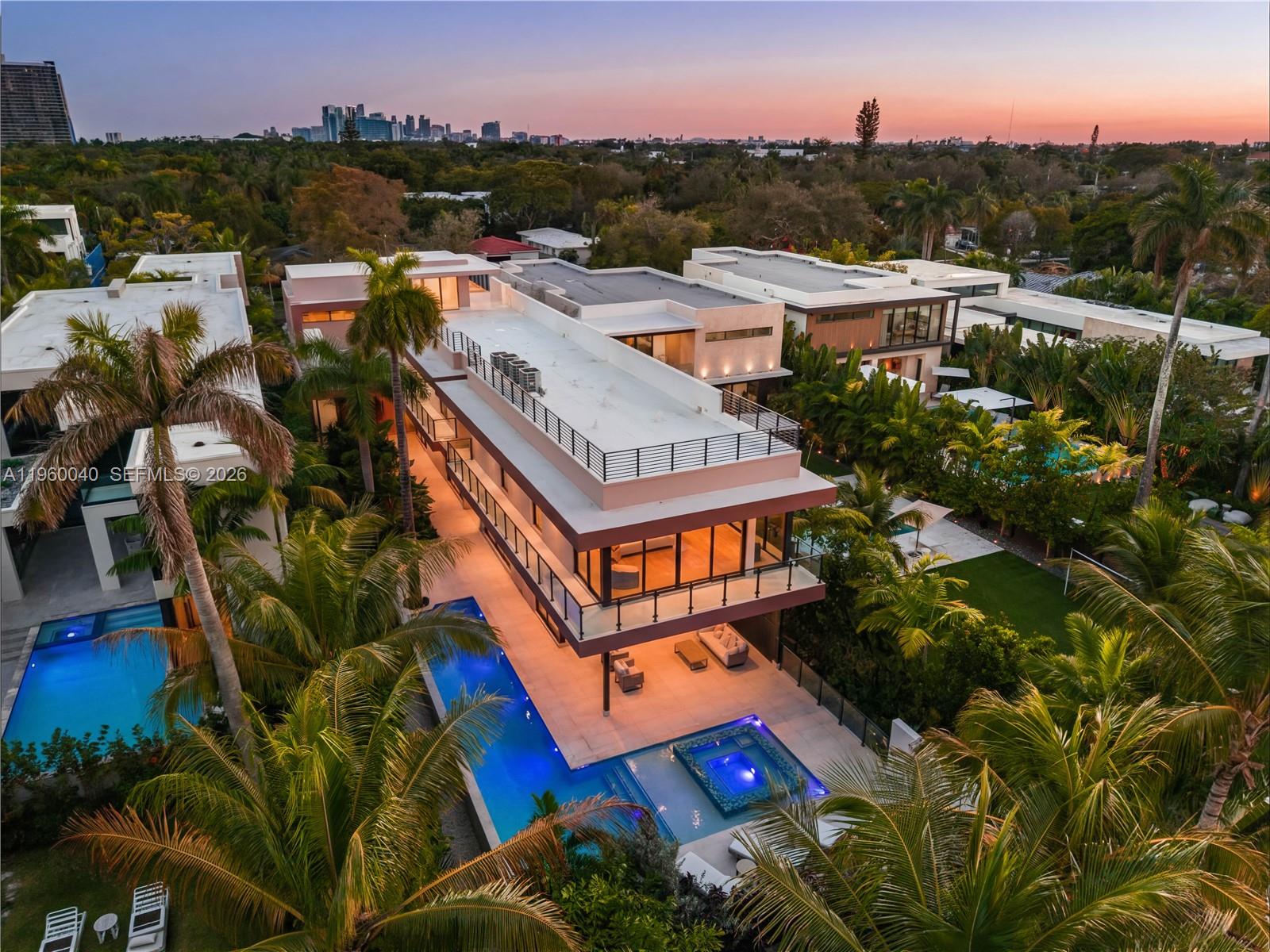 723 NE 77th St Miami, FL 33138