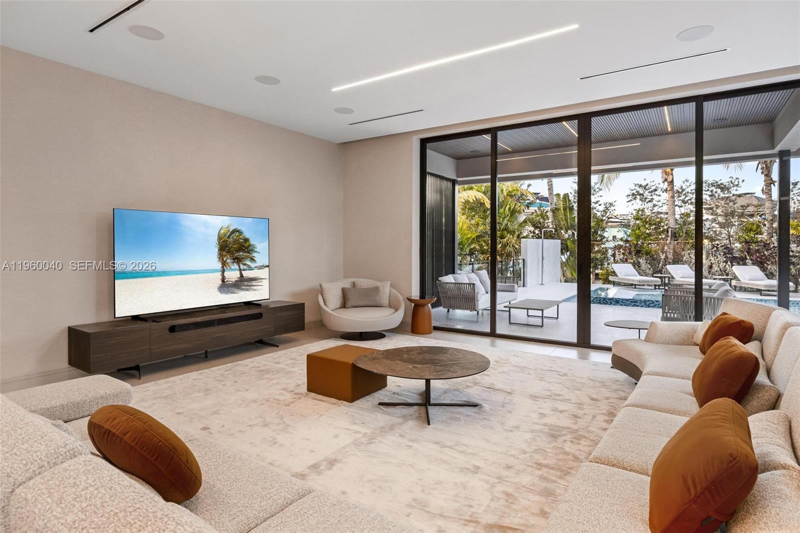 723 NE 77th St Miami, FL 33138