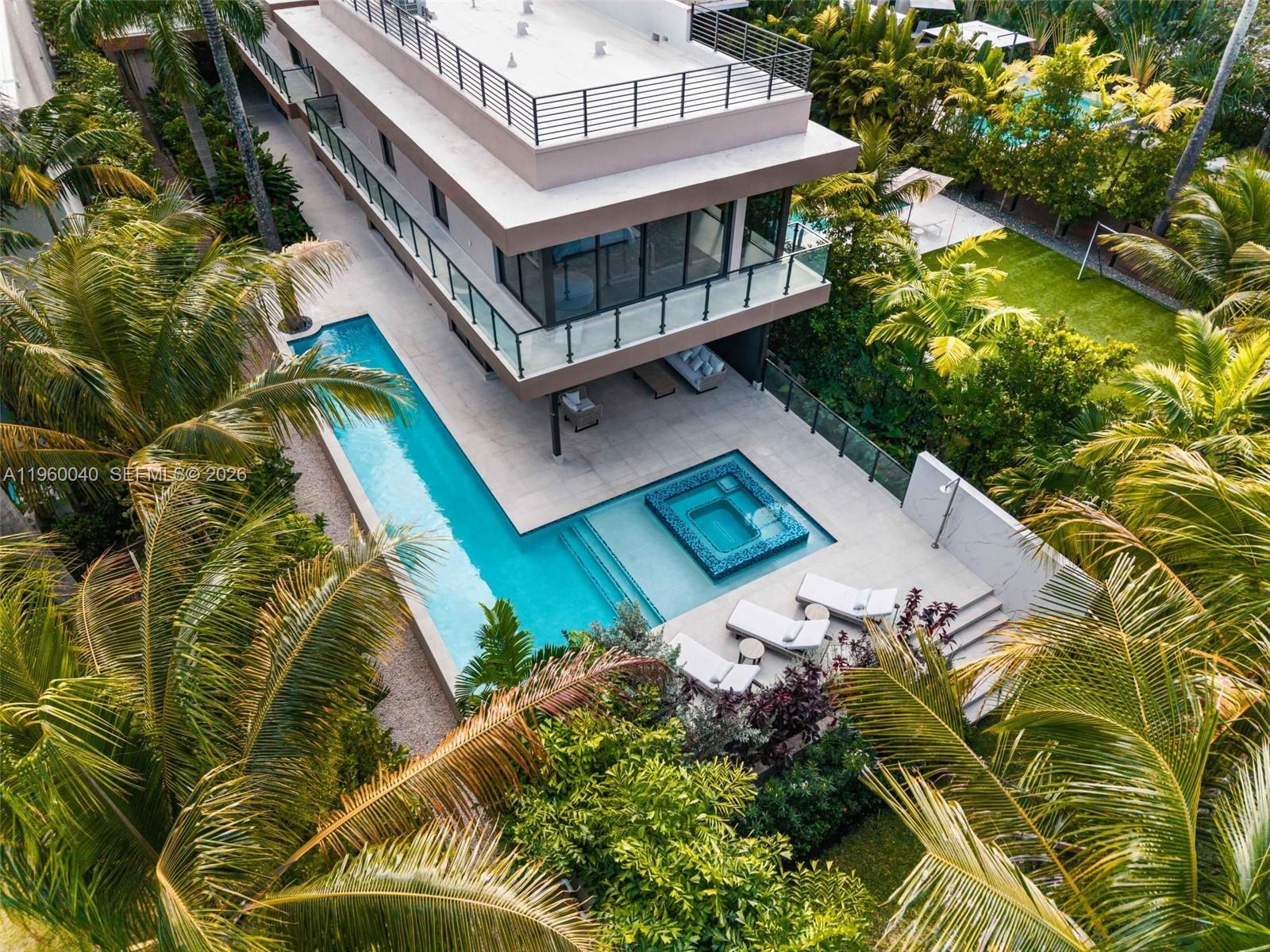 723 NE 77th St Miami, FL 33138