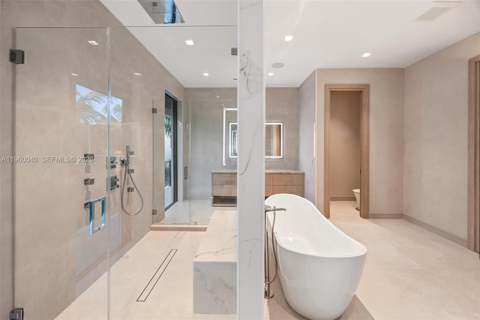 723 NE 77th St Miami, FL 33138