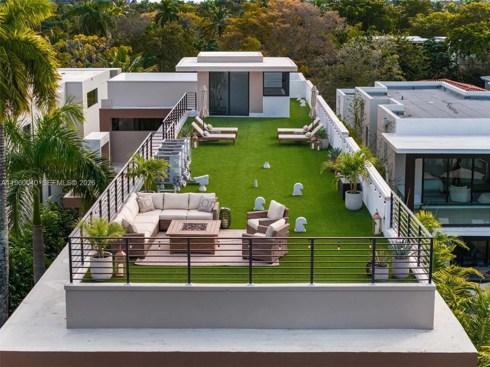 723 NE 77th St Miami, FL 33138