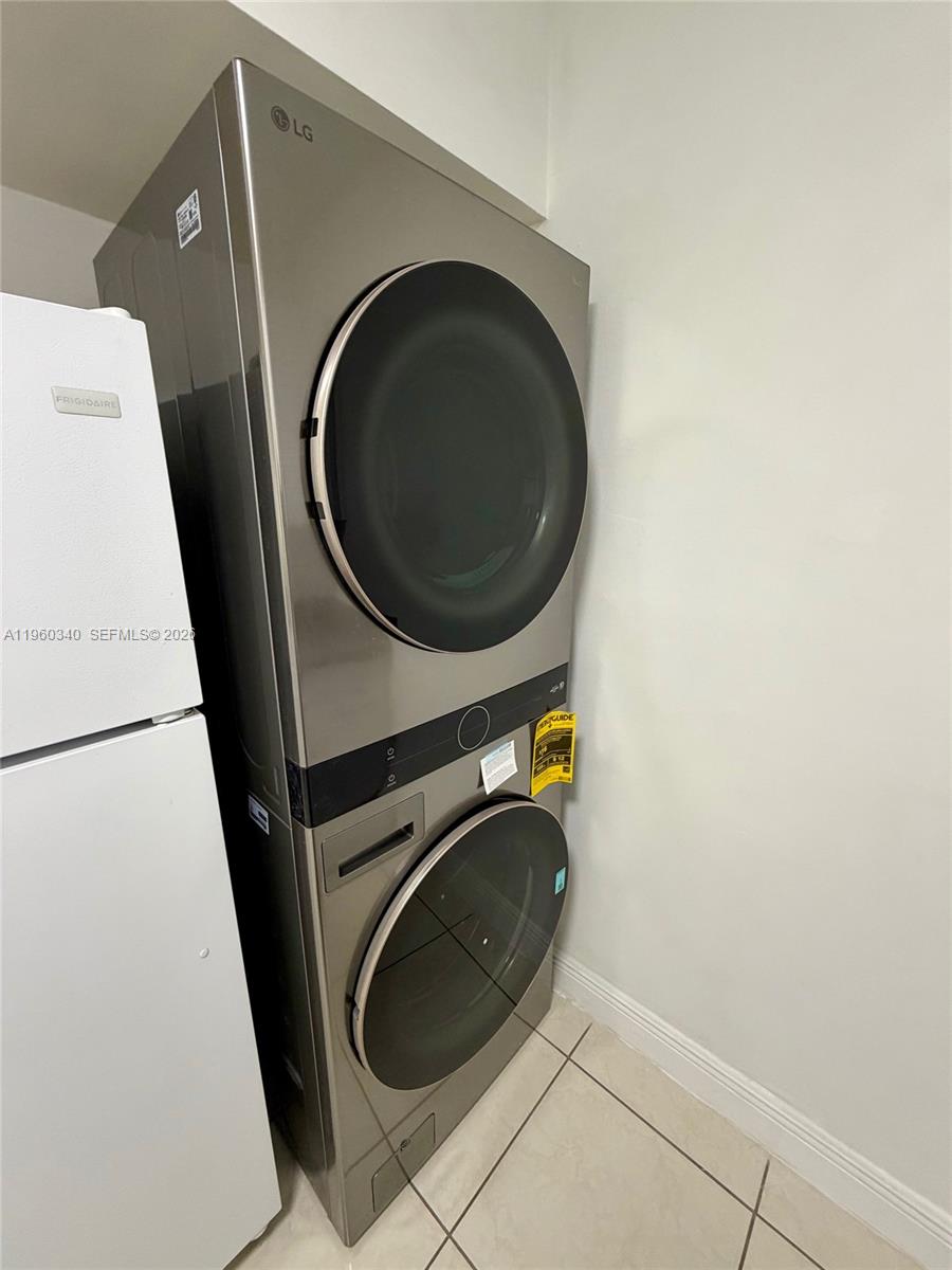 2530 W 67th Pl #12-29 Hialeah, FL 33016