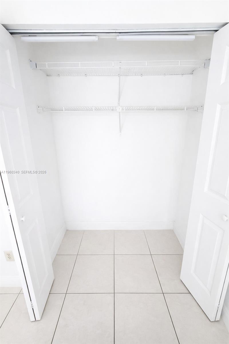 2530 W 67th Pl #12-29 Hialeah, FL 33016