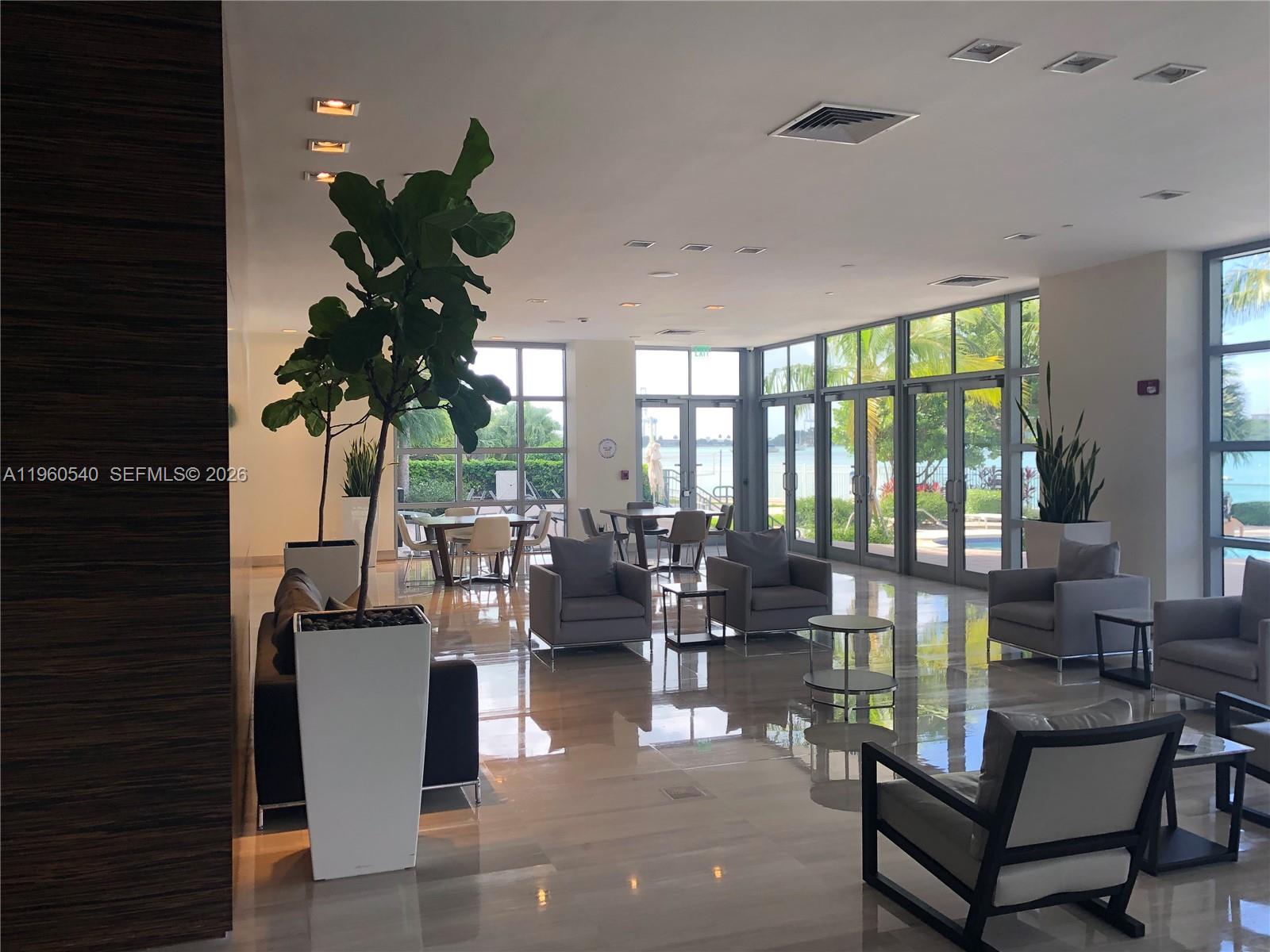 image The Waverly at South Beach19