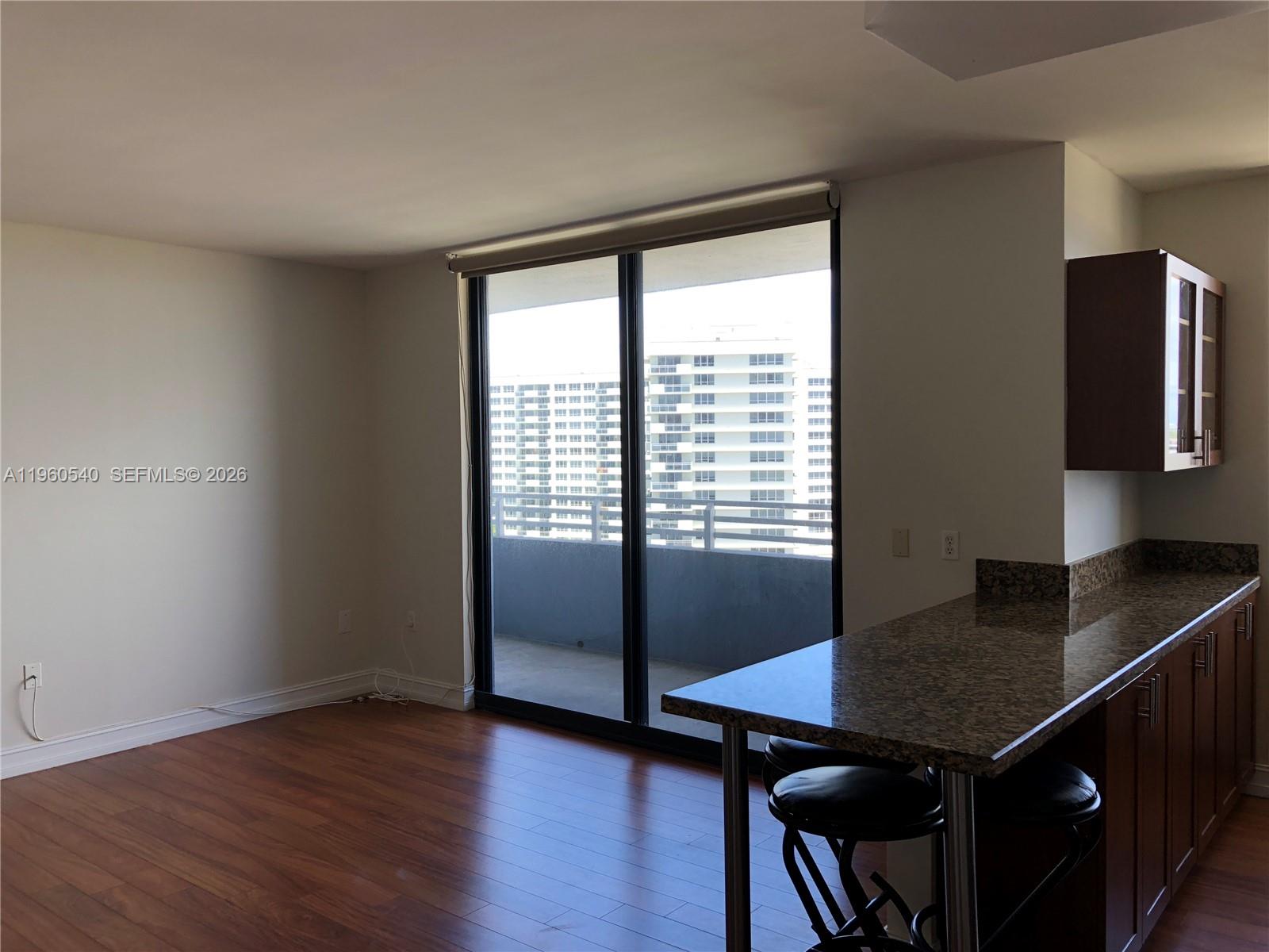 image The Waverly at South Beach3