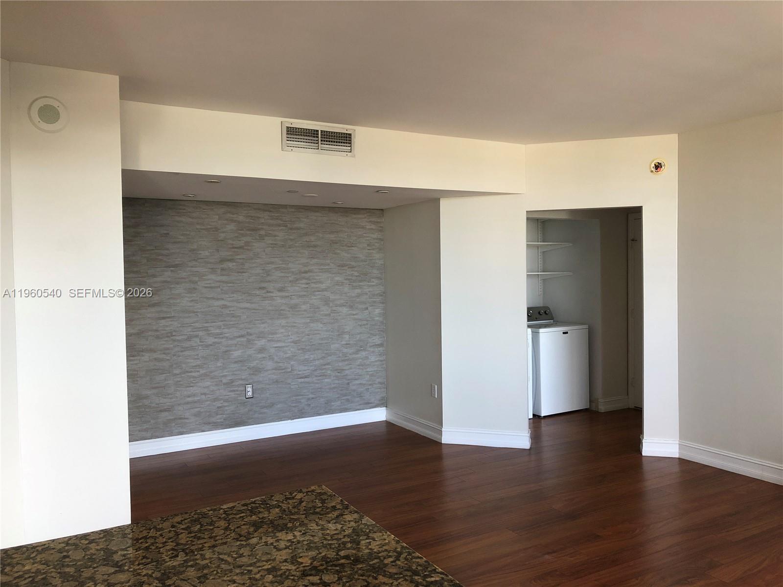 image The Waverly at South Beach5