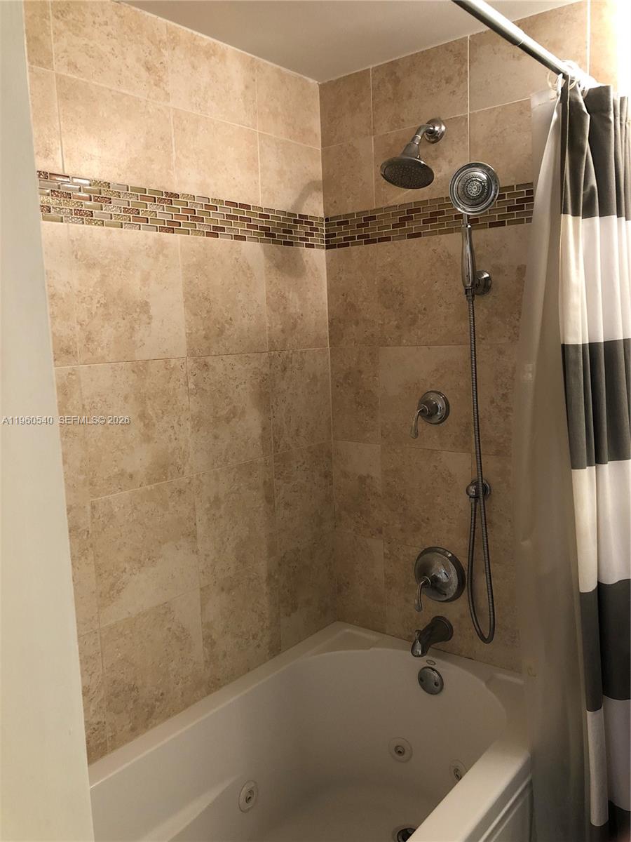 image The Waverly at South Beach8