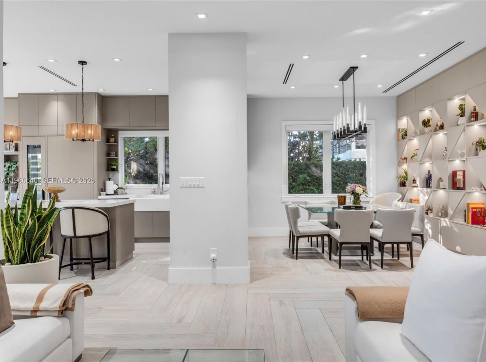 4819 University Dr Coral Gables, FL 33146