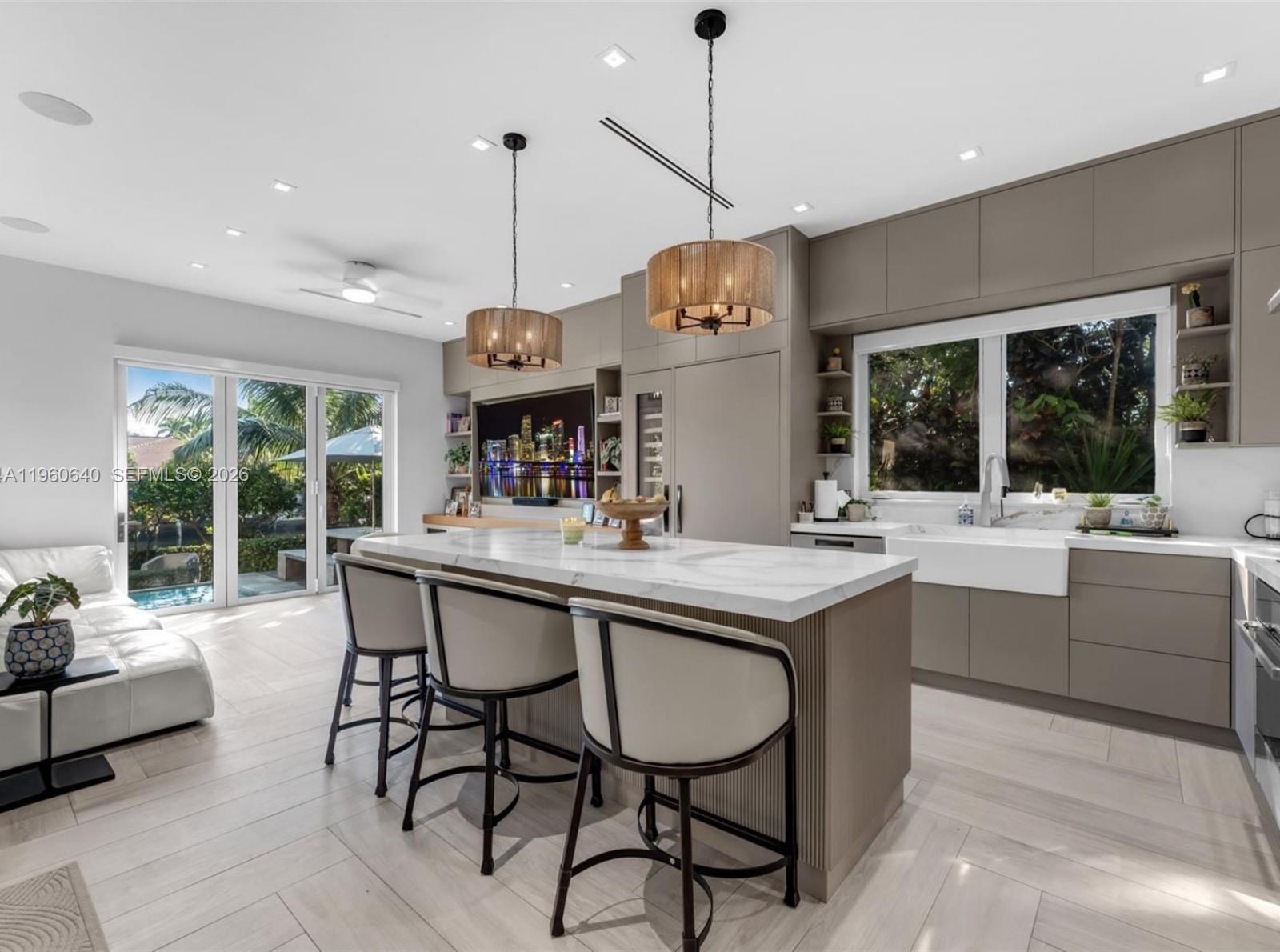 4819 University Dr Coral Gables, FL 33146