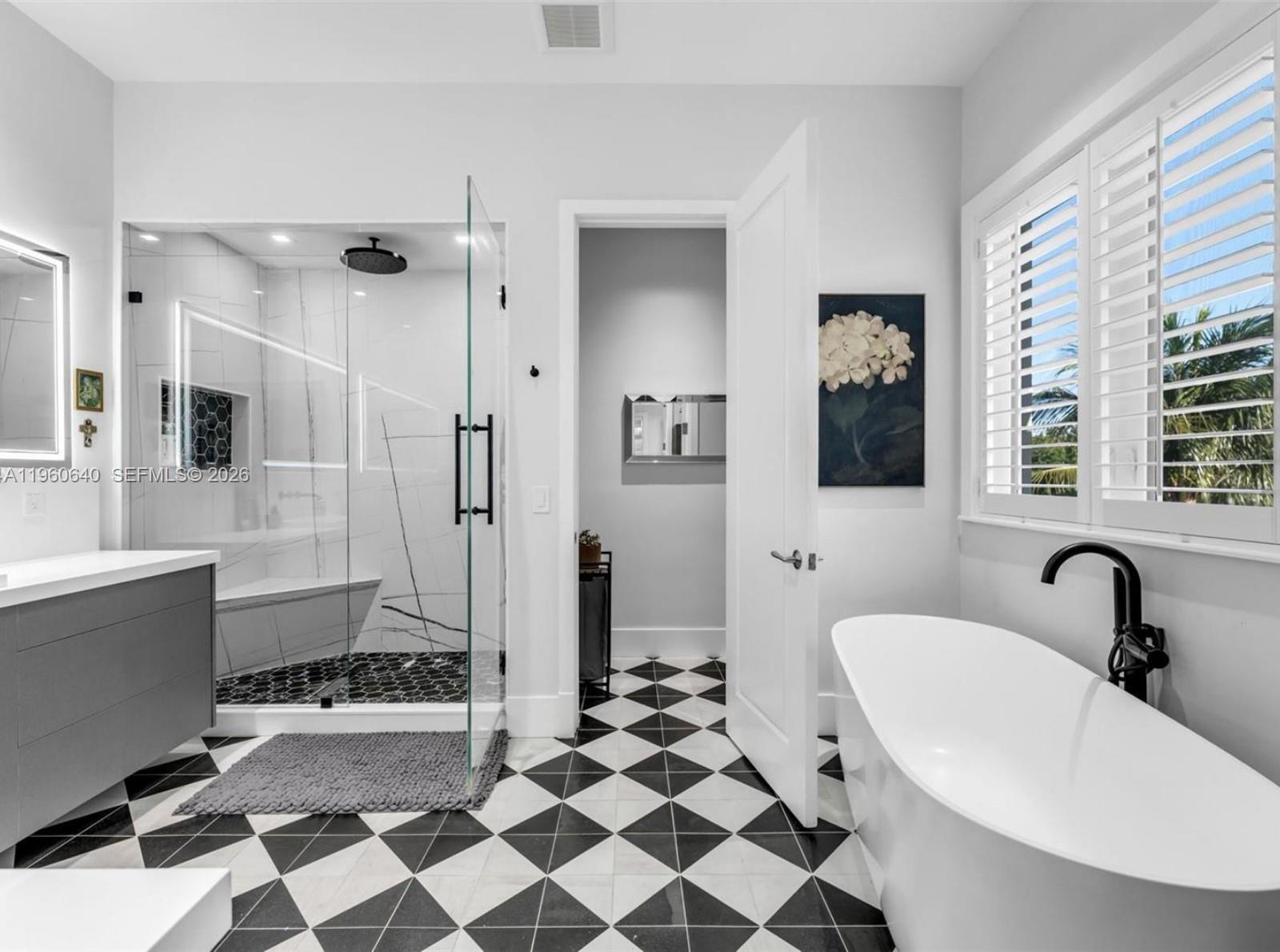 4819 University Dr Coral Gables, FL 33146