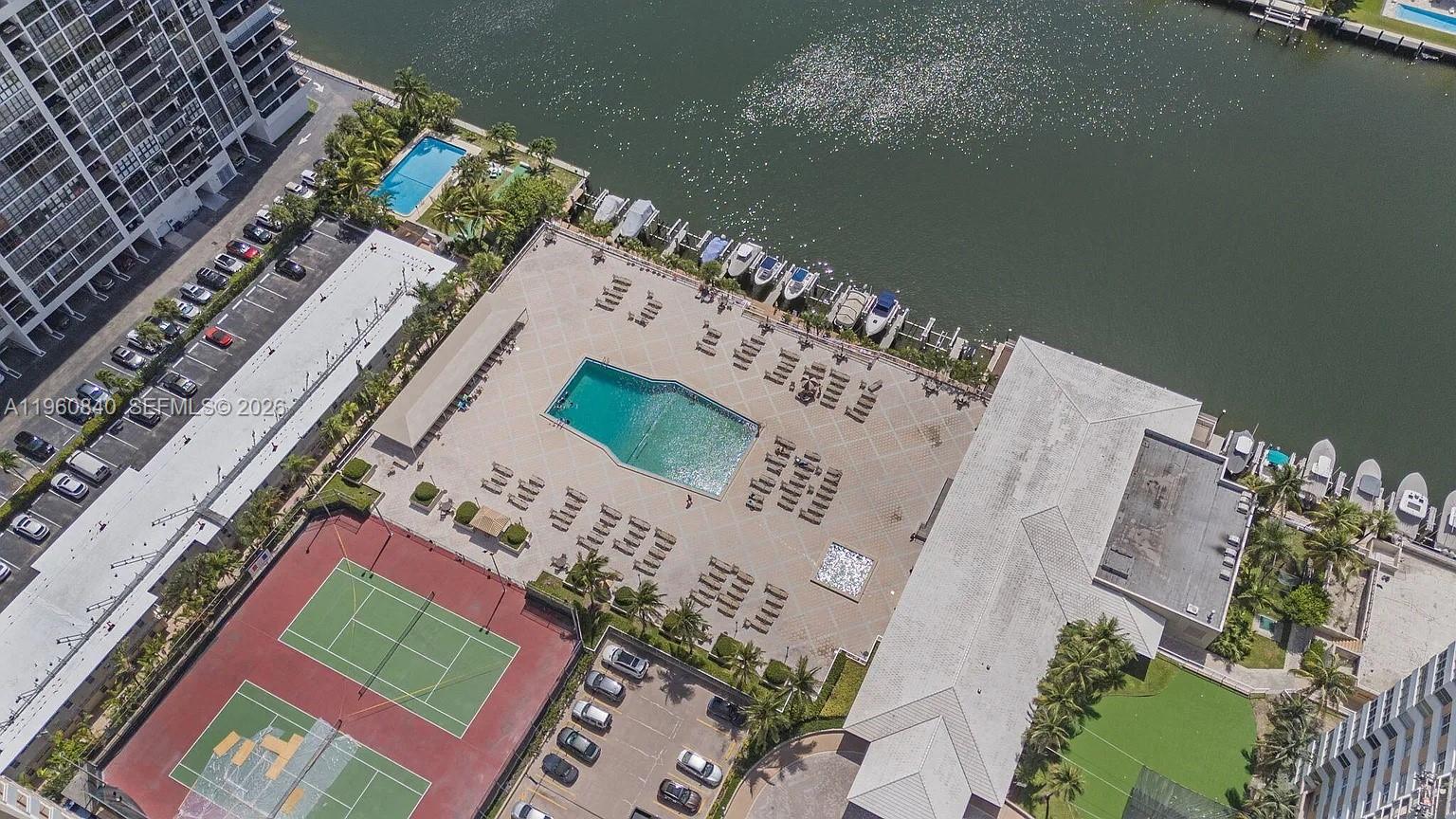 1950 S Ocean Dr #17E Hallandale Beach, FL 33009