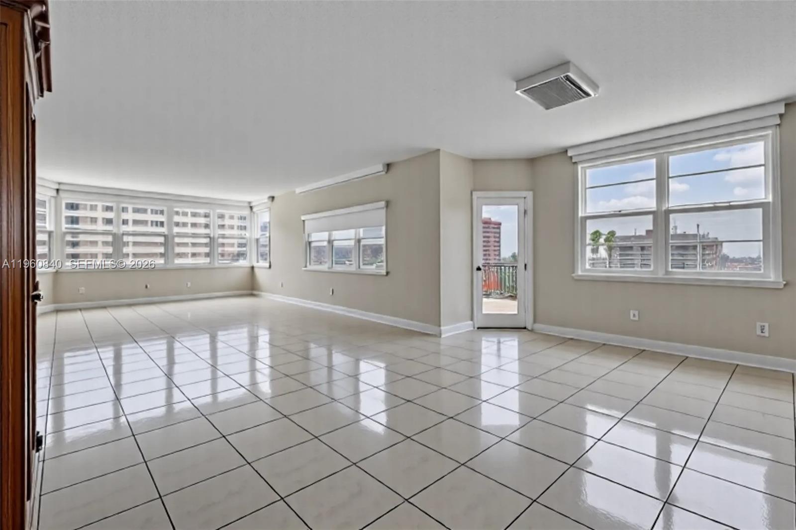 1950 S Ocean Dr #17E Hallandale Beach, FL 33009