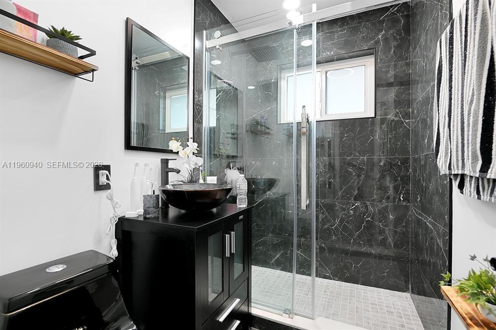 7831 Hope St Hollywood, FL 33024